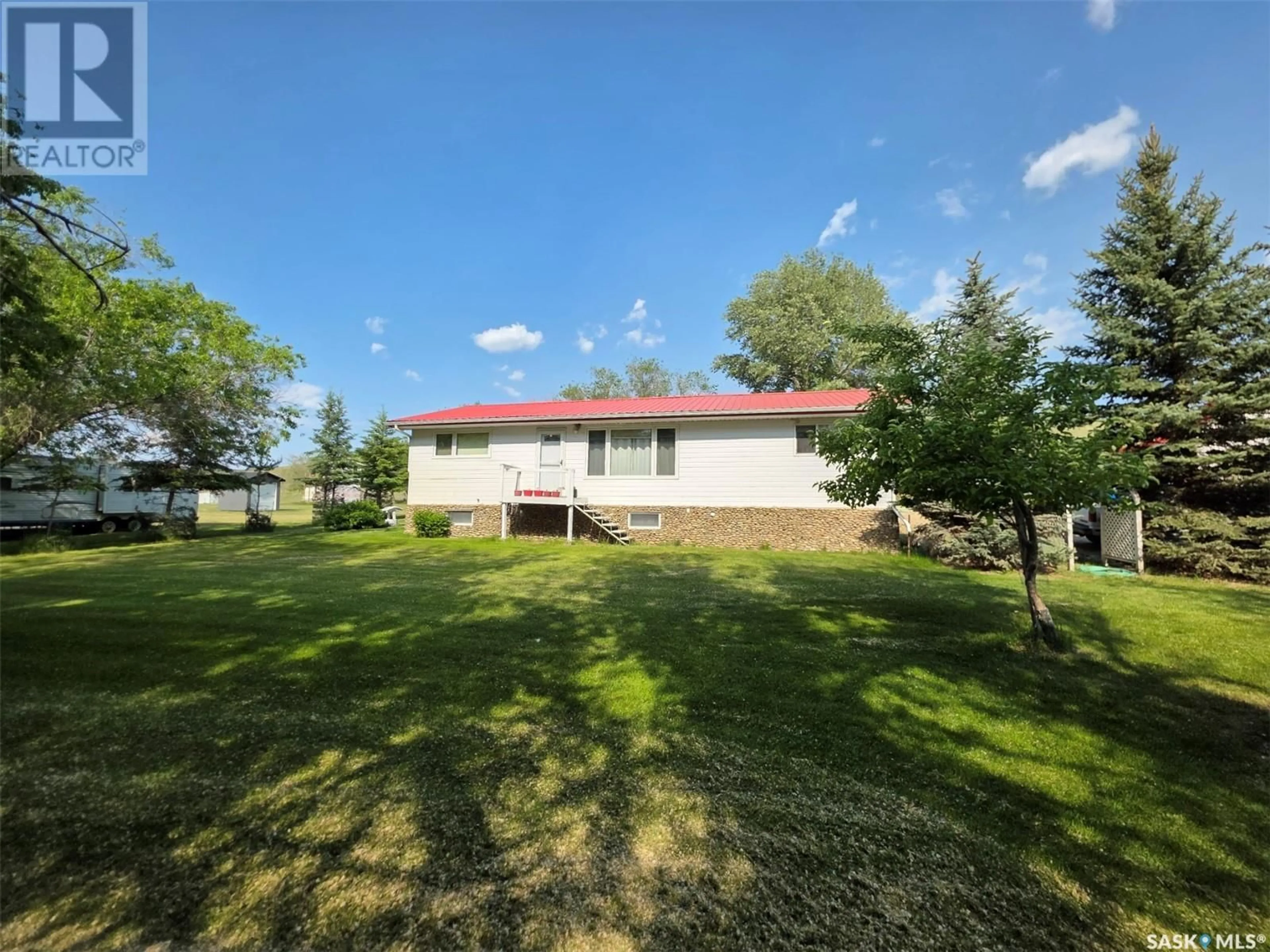 A pic from outside/outdoor area/front of a property/back of a property/a pic from drone, unknown for CAREFREE PARK, Bone Creek Rm No. 108 Saskatchewan S0N2N0