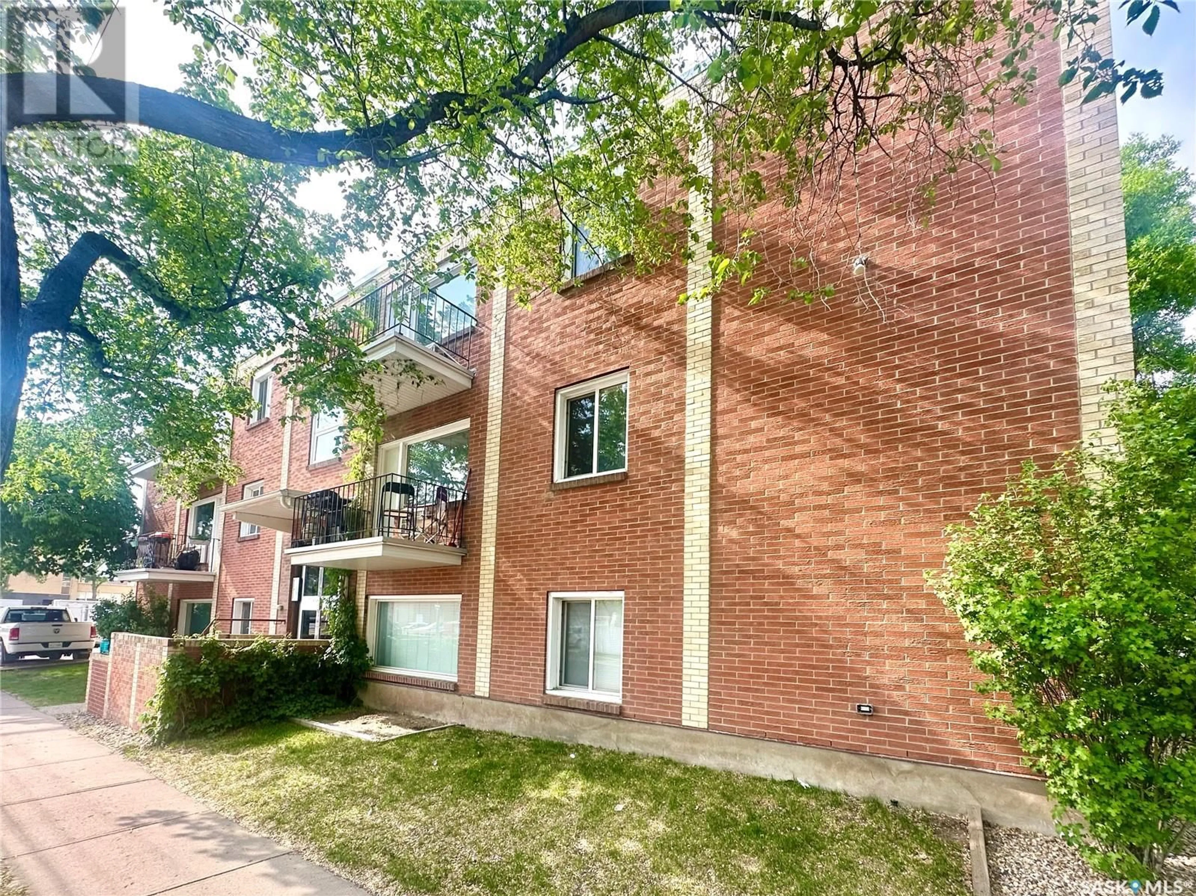 Unknown for 2320 13TH AVENUE, Regina Saskatchewan S4P0V7
