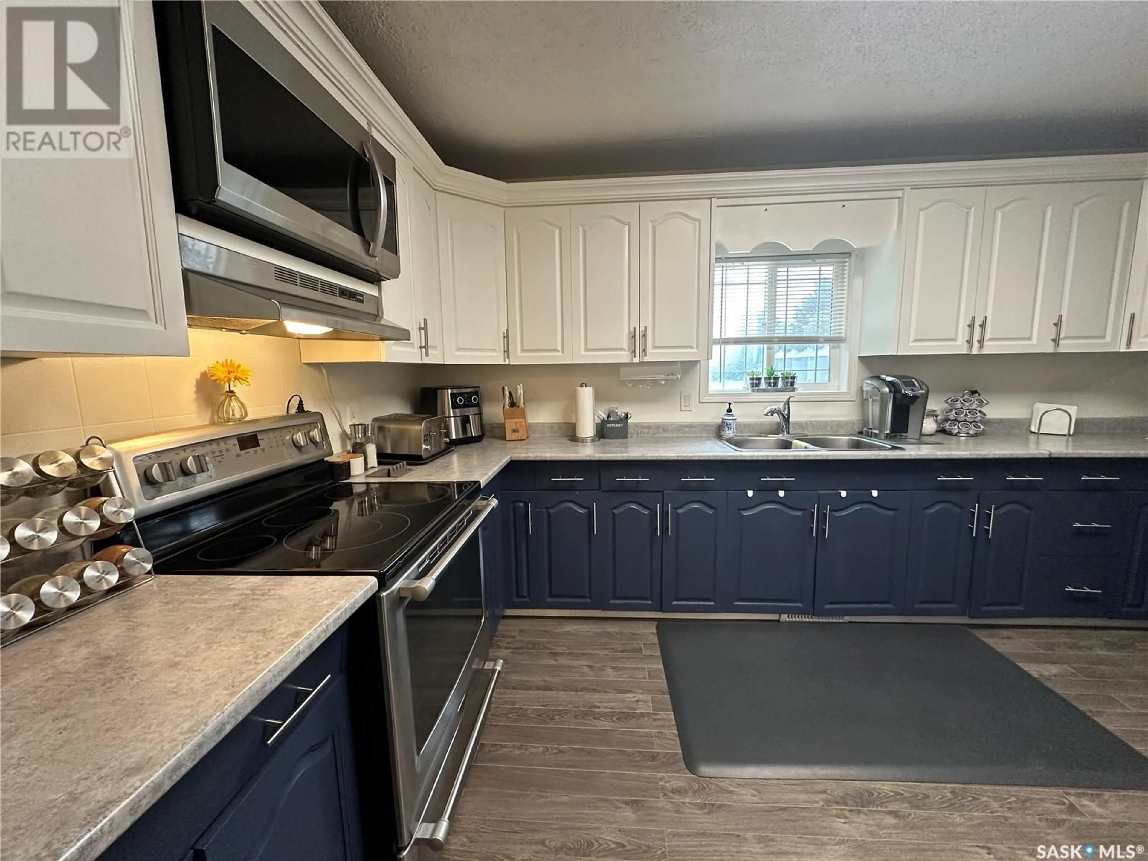 Open concept kitchen, ceramic/tile floor for MCDOWELL ACREAGE, Humboldt Rm No. 370 Saskatchewan S0K1T0