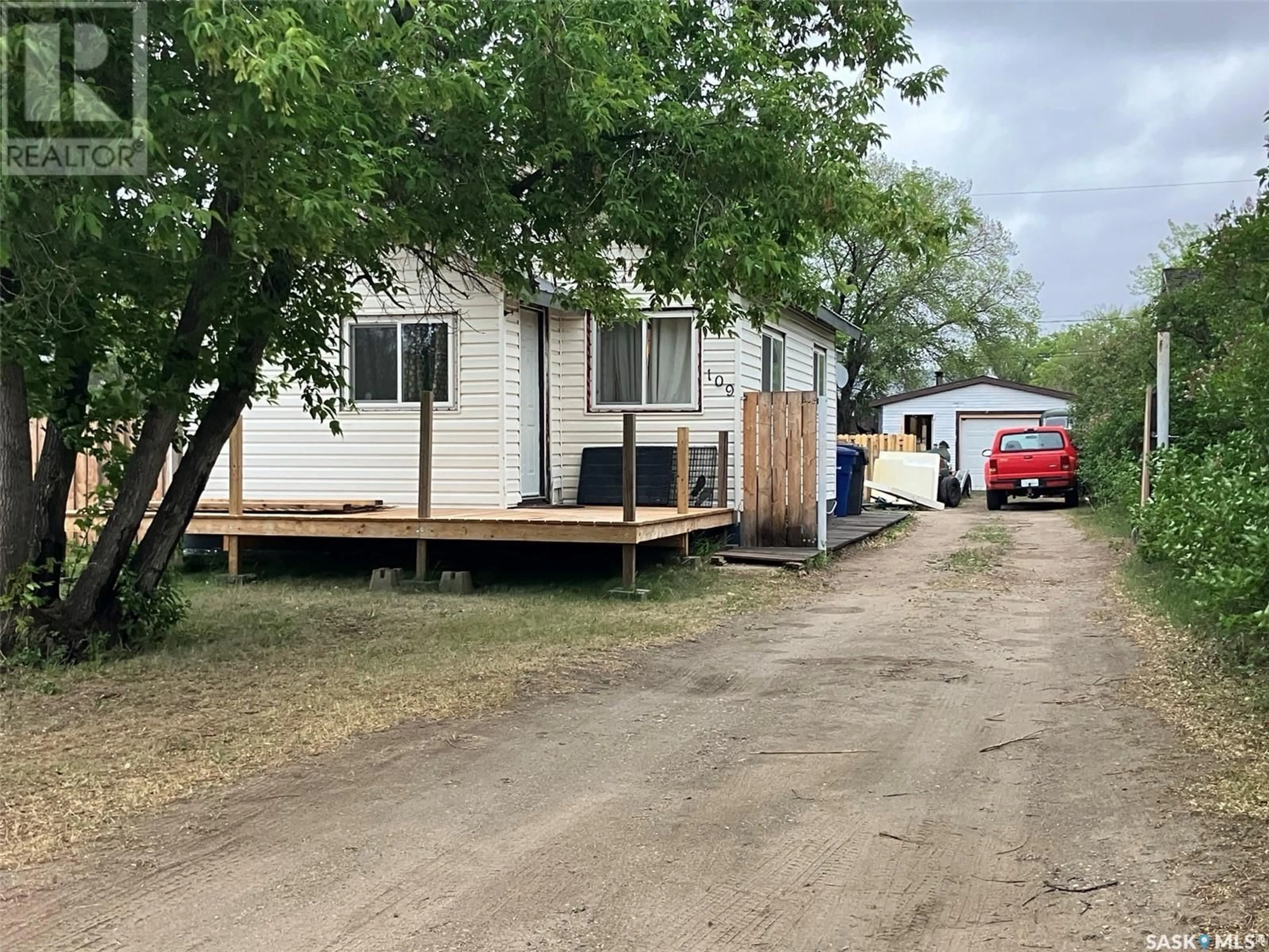 Unknown for 109 SEYMOUR STREET, Nipawin Saskatchewan S0E1E0