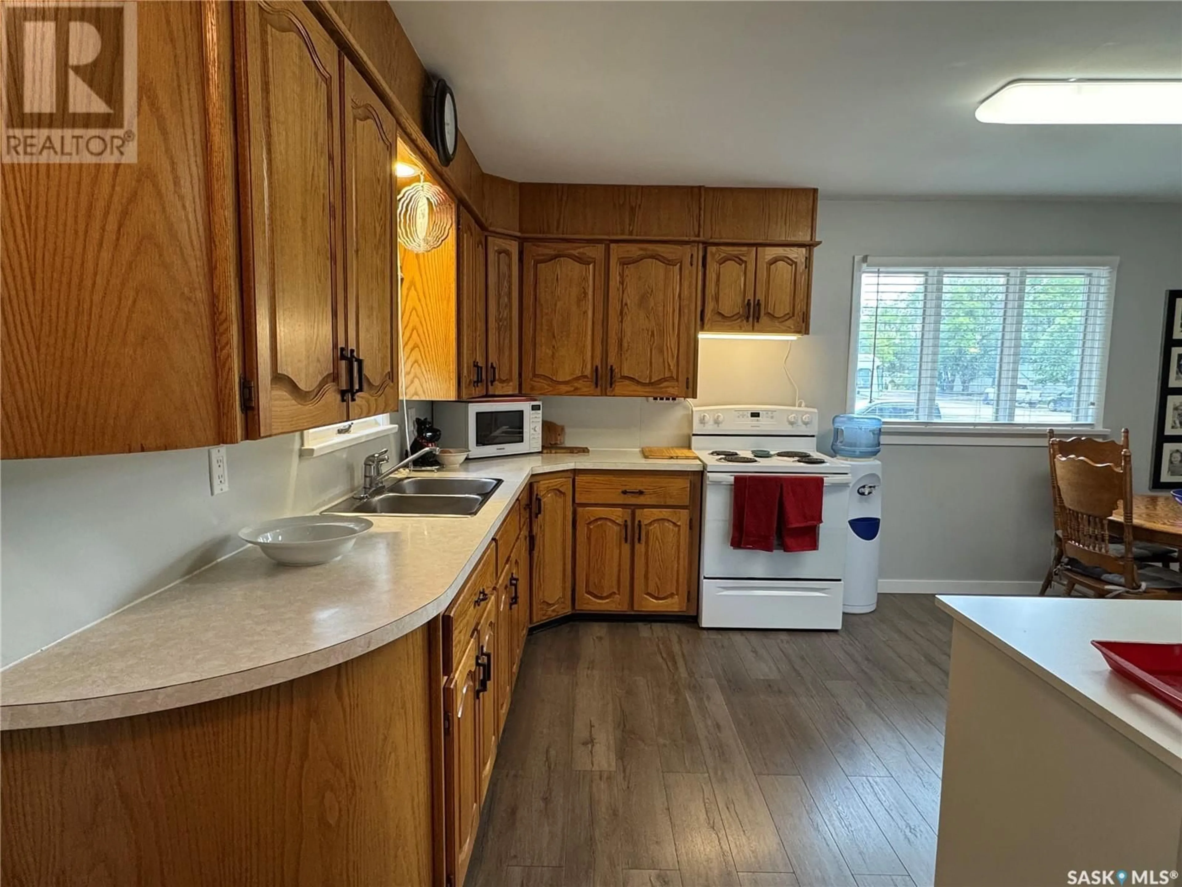 Standard kitchen, unknown for 401 2ND AVENUE, Jansen Saskatchewan S0K2B0