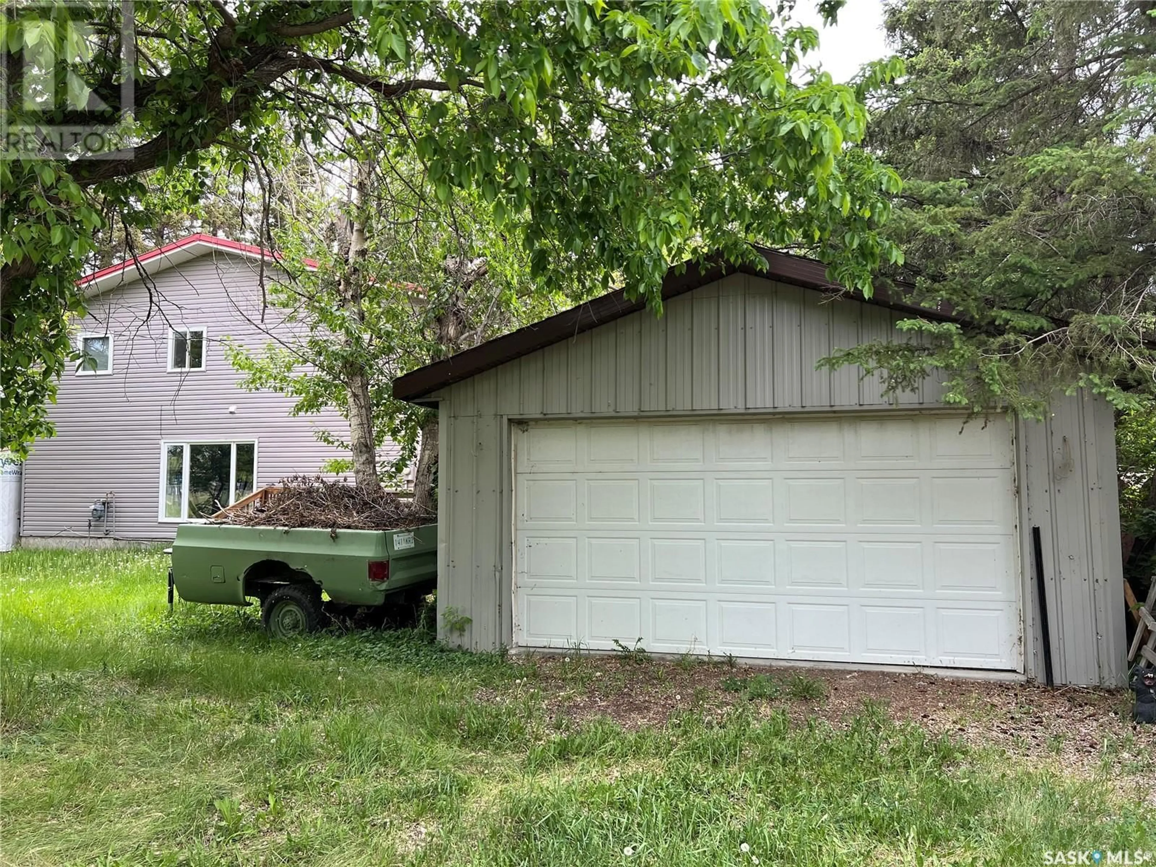 Shed for 403 6TH STREET, Meadow Lake Saskatchewan S9X1A6