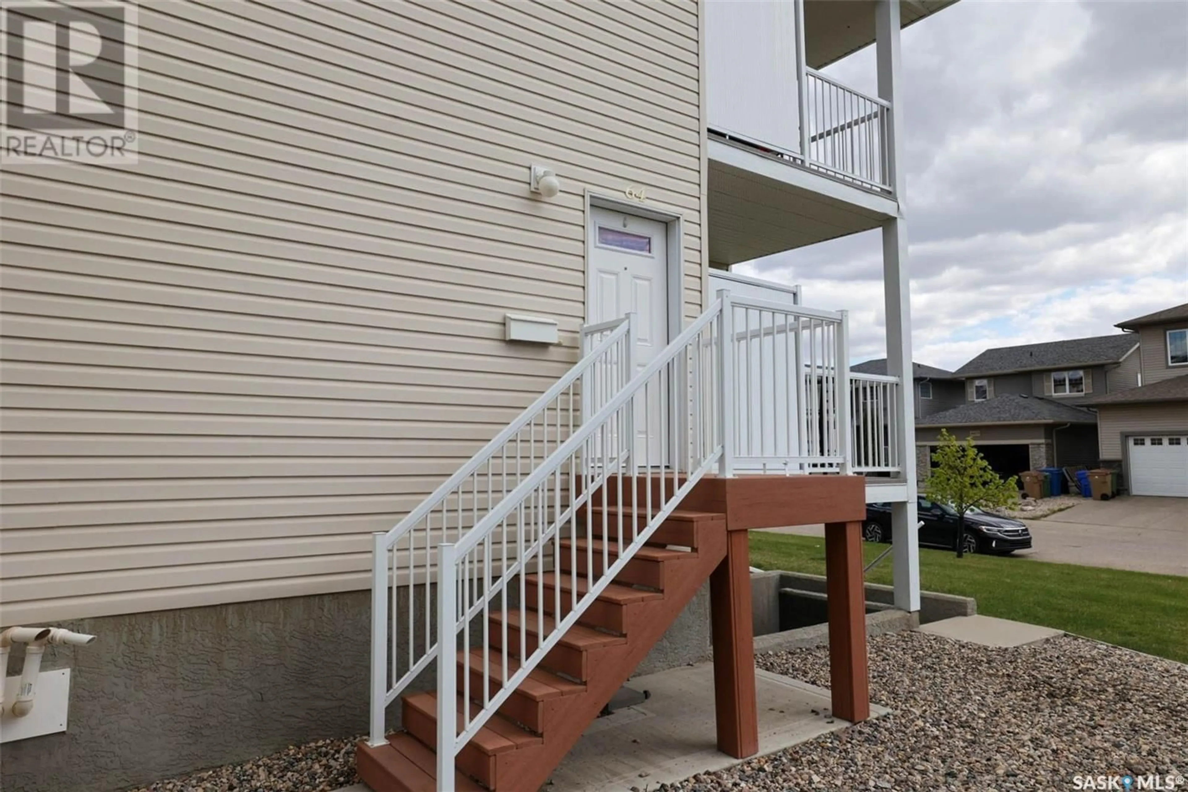 Unknown for 64 5004 JAMES HILL ROAD, Regina Saskatchewan S4W0E8
