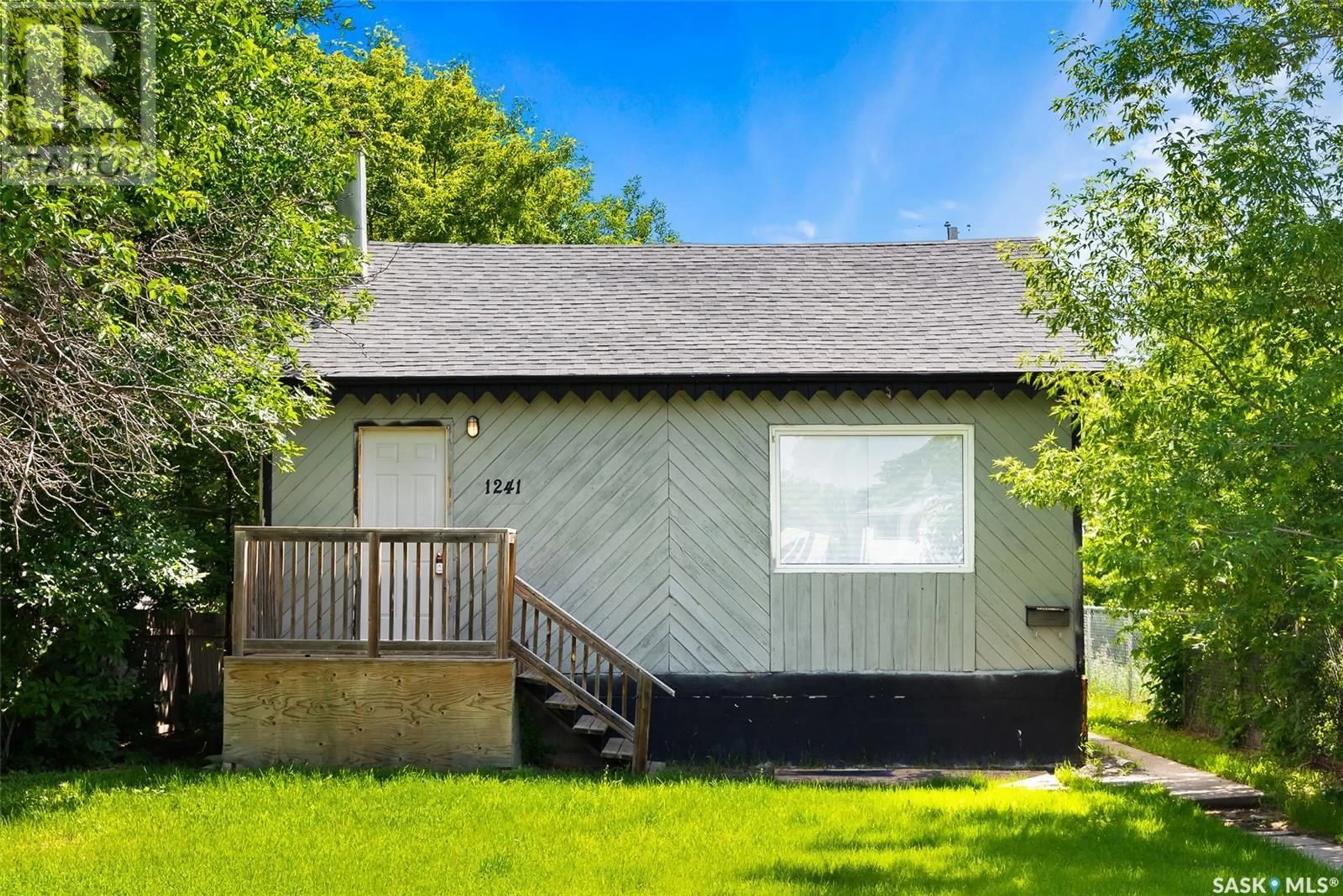 Shed for 1241 PRINCESS STREET, Regina Saskatchewan S4T3Y7