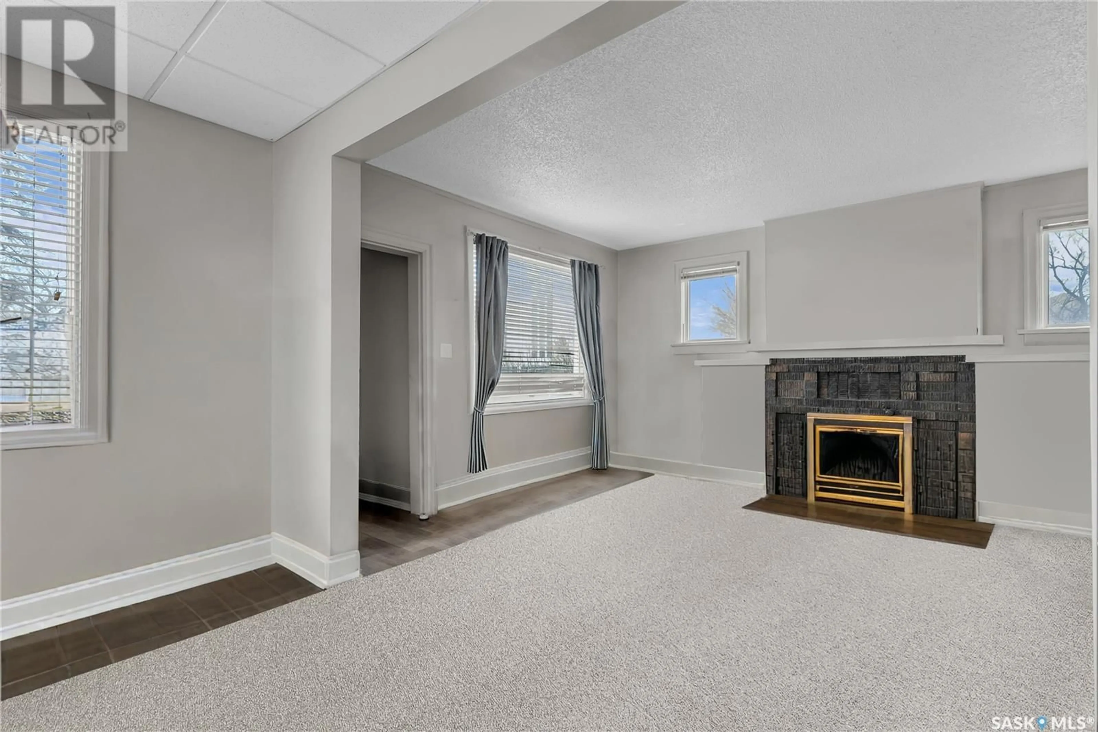 A pic of a room for 101 32ND STREET, Saskatoon Saskatchewan S7L0S2