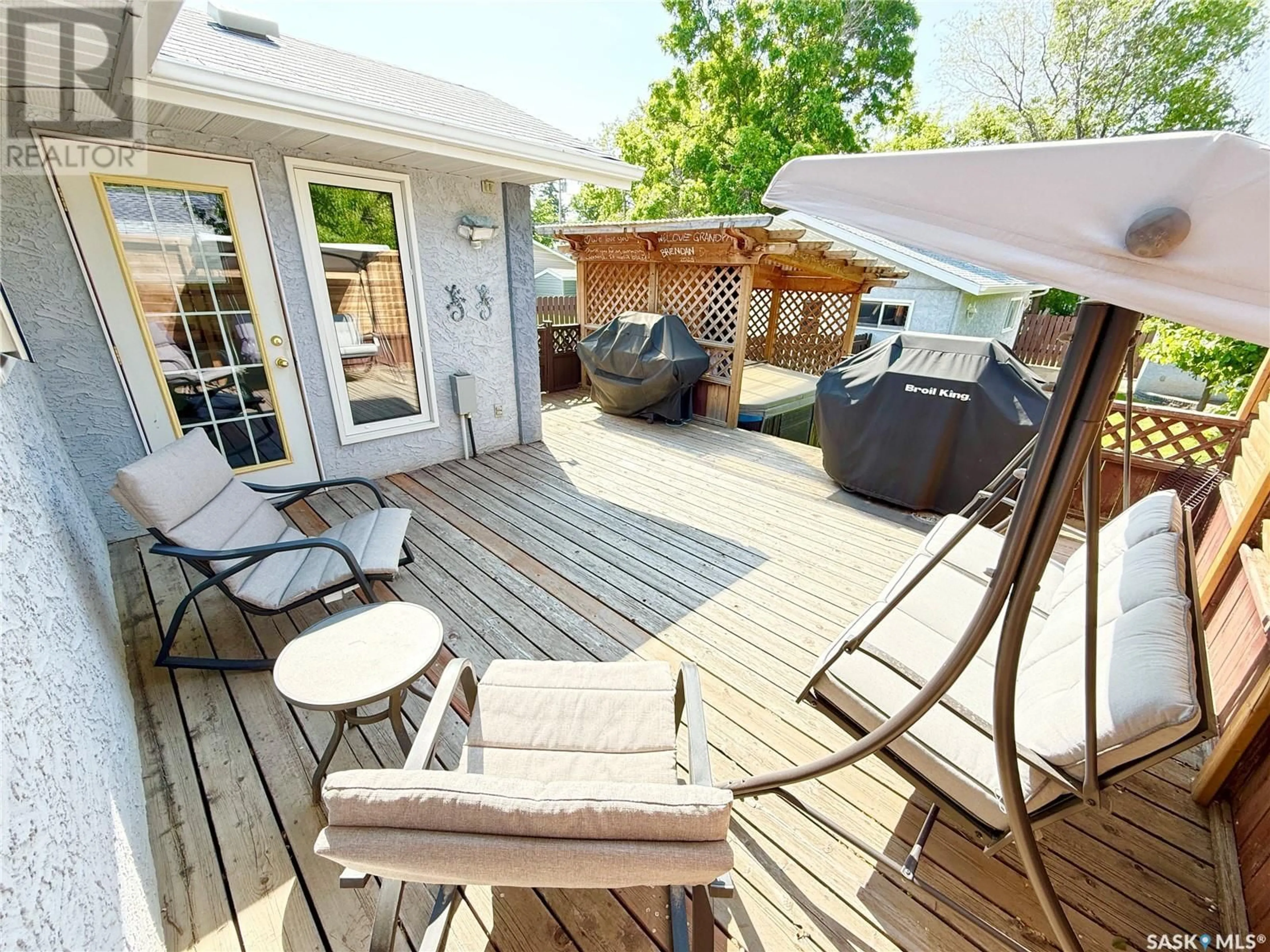 Patio, unknown for 116 7TH AVENUE, Weyburn Saskatchewan S4H1Z2