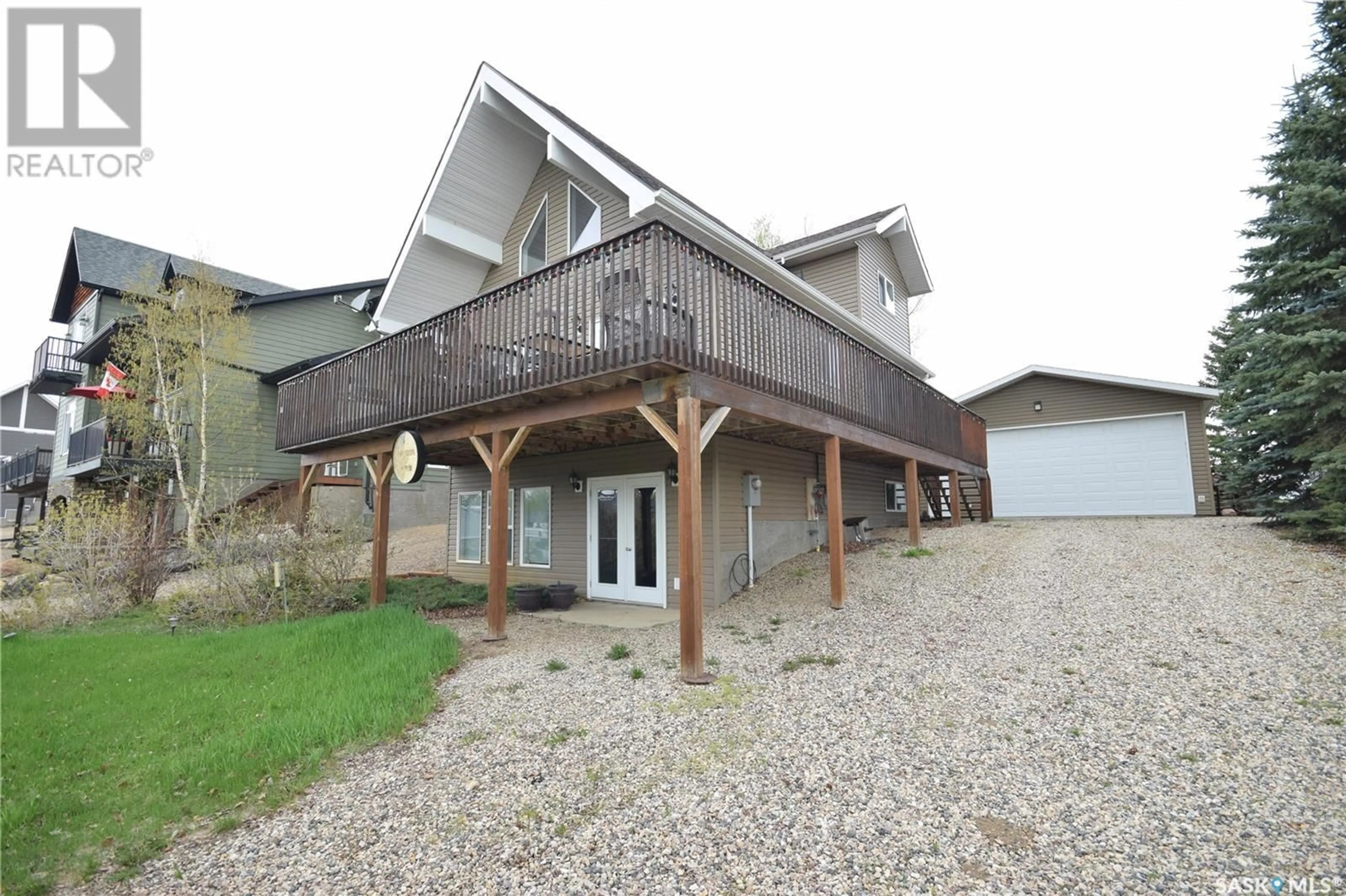 Patio, building for 104 SUNRIDGE ROAD, Pebble Baye Saskatchewan S0J2G0