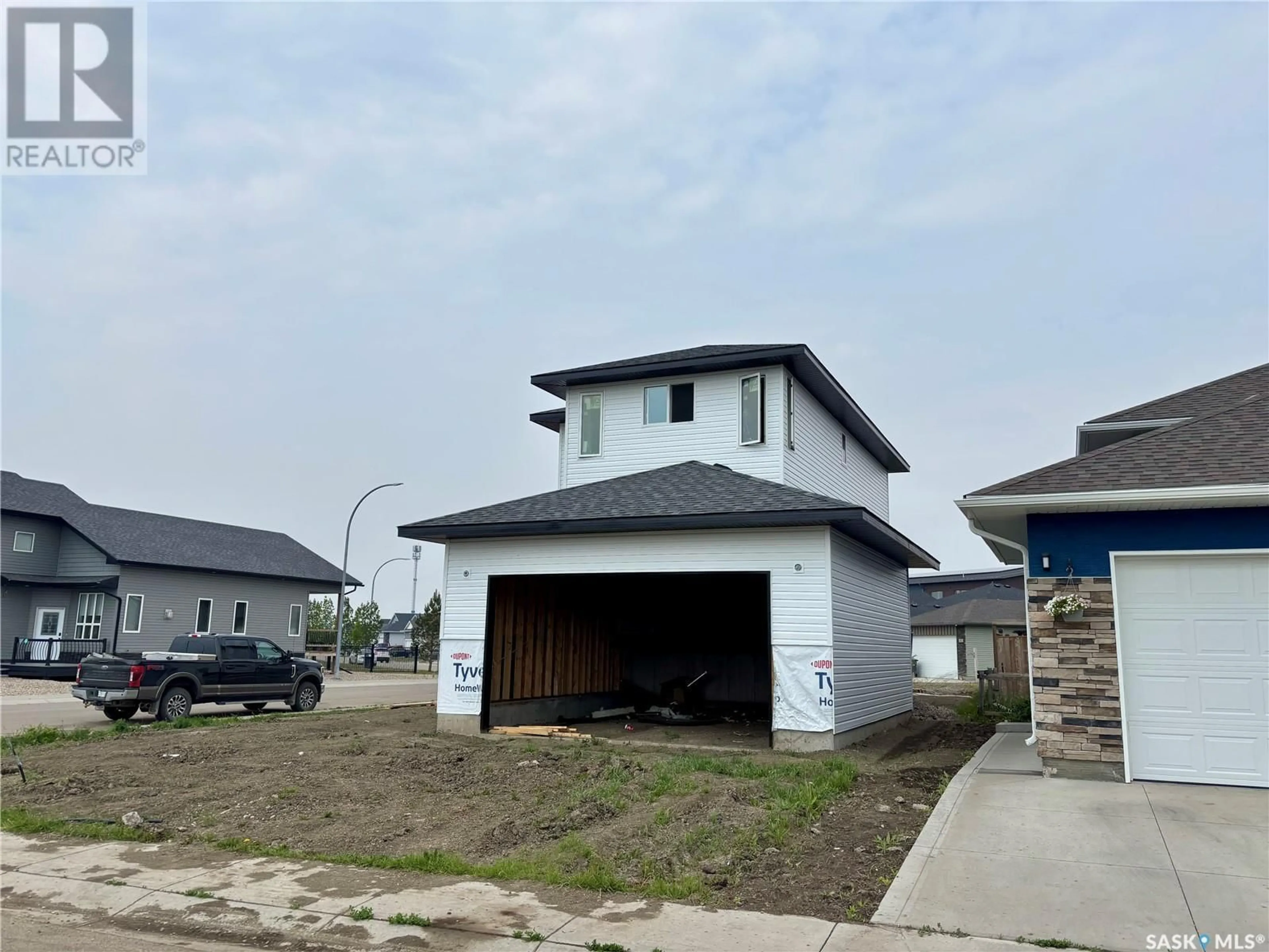 Unknown for 570 KINLOCH CRESCENT, Saskatoon Saskatchewan S7M5X2