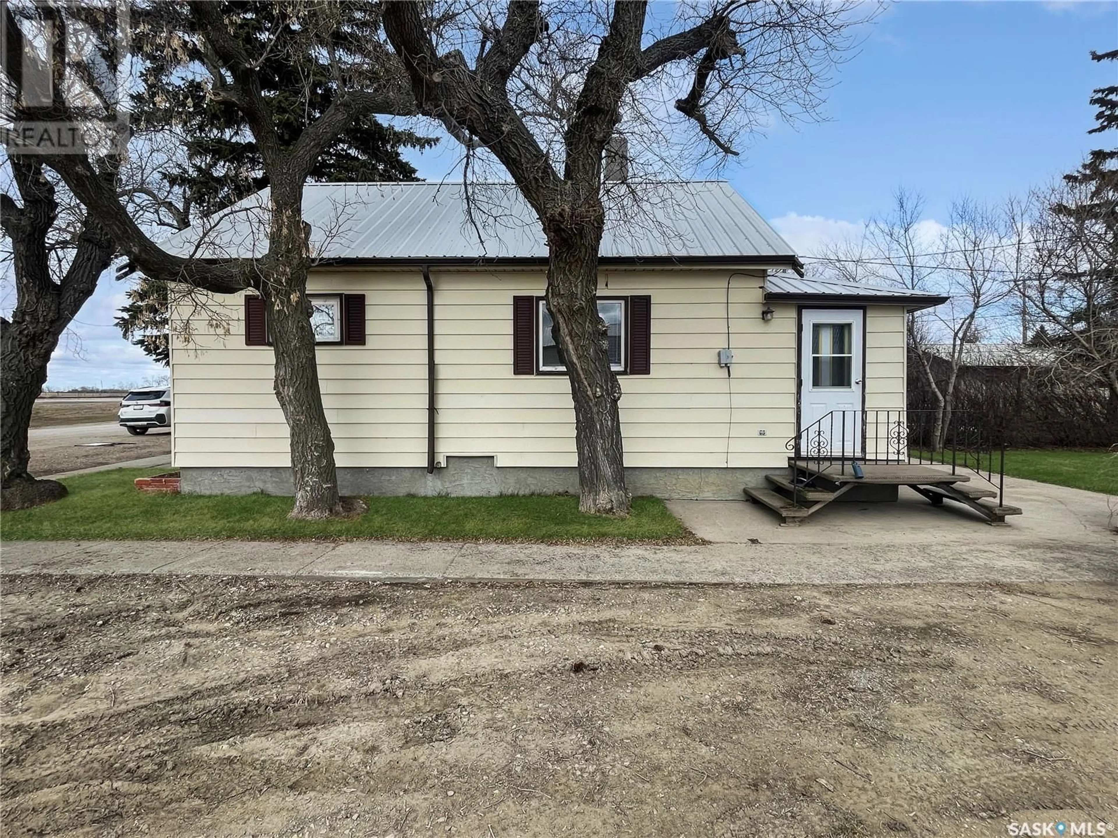 Shed for 239 RAILWAY AVENUE, Vibank Saskatchewan S0G4Y0