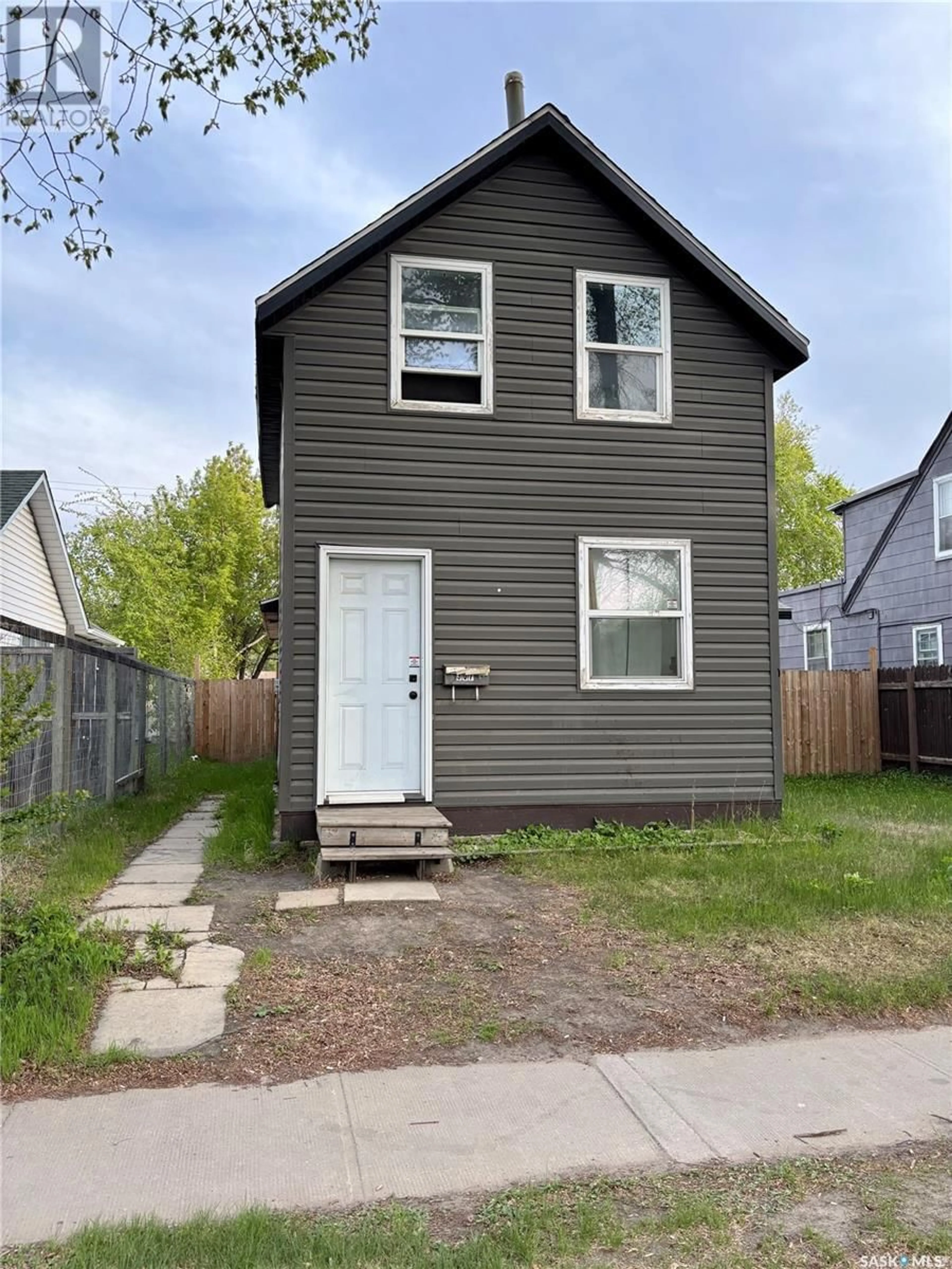 Home with vinyl exterior material, street for 307 15TH STREET, Prince Albert Saskatchewan S6V3R1
