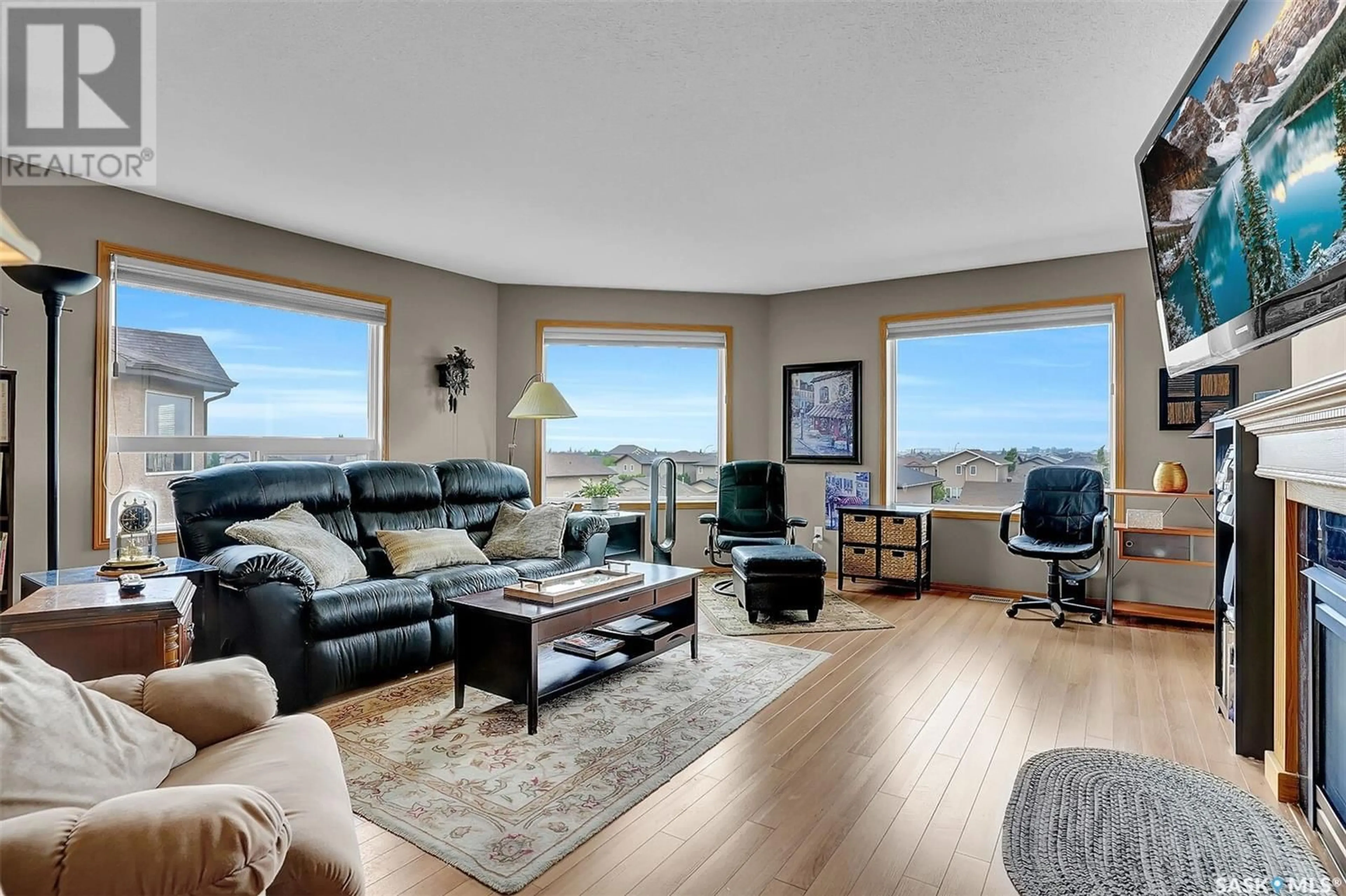Living room with furniture, unknown for 304 4441 NICURITY DRIVE, Regina Saskatchewan S4X0E4