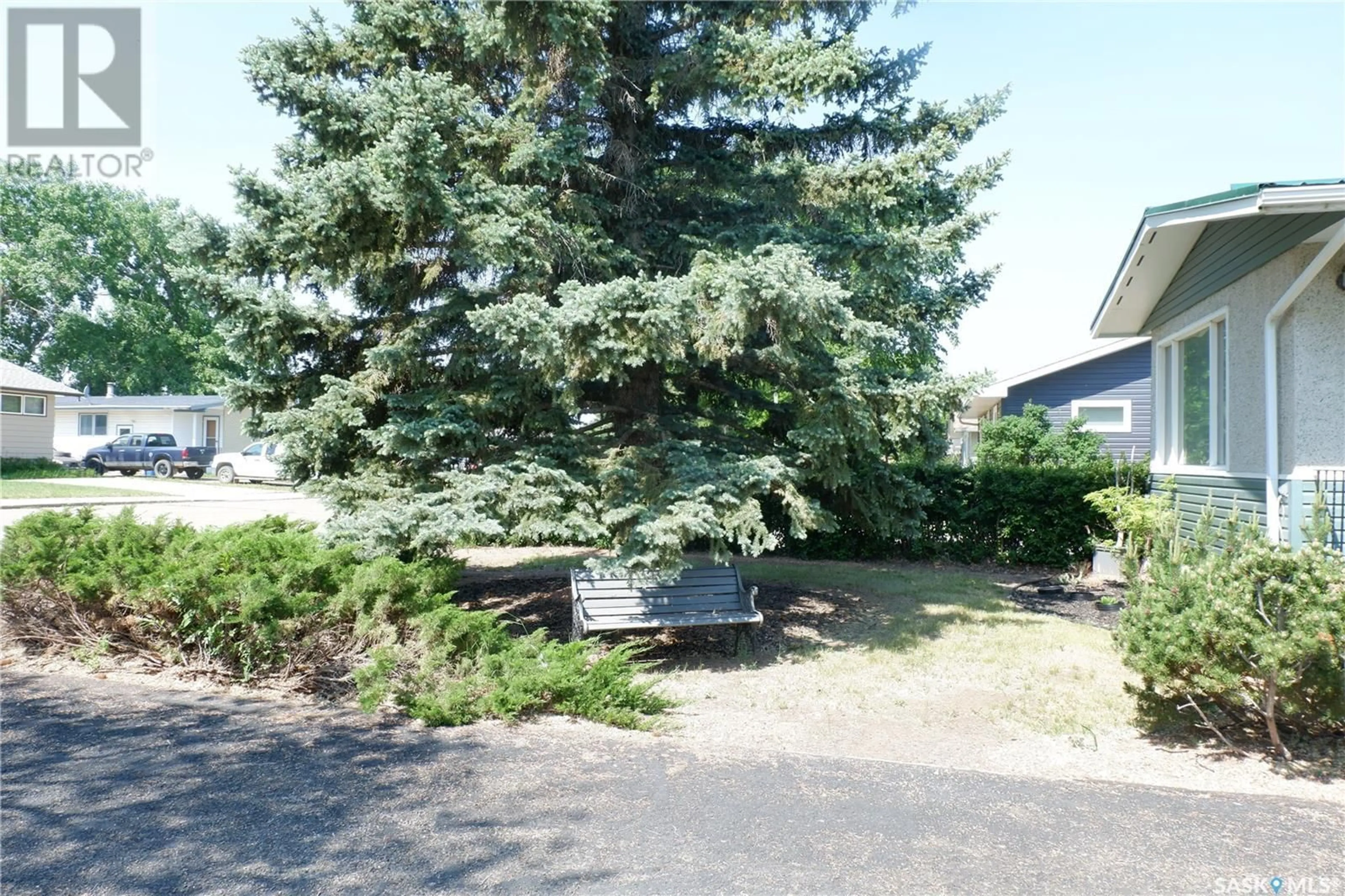 Unknown for 502 6TH AVENUE, Assiniboia Saskatchewan S0H0B0