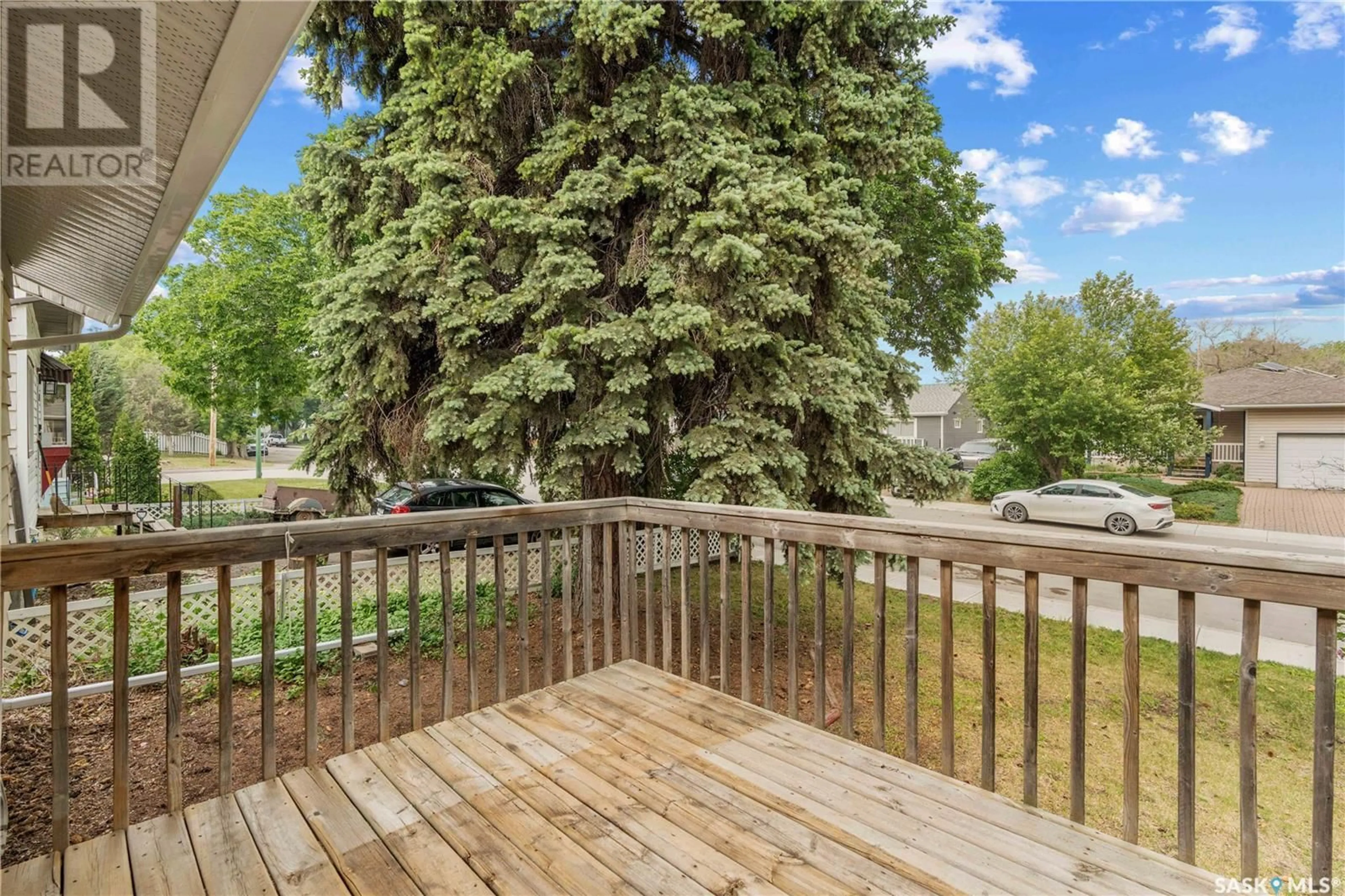 Patio, unknown for 716 WASCANA STREET, Regina Saskatchewan S4T4H5
