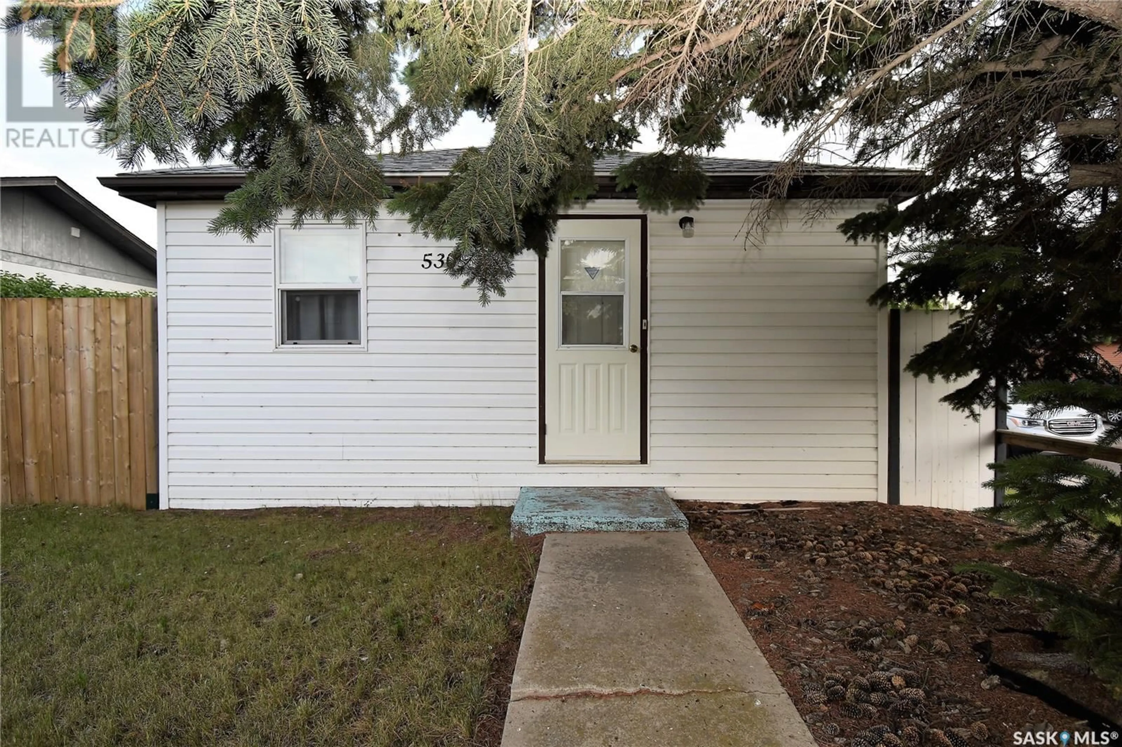Home with vinyl exterior material, street for 530 EVA STREET, Estevan Saskatchewan S4A1N8