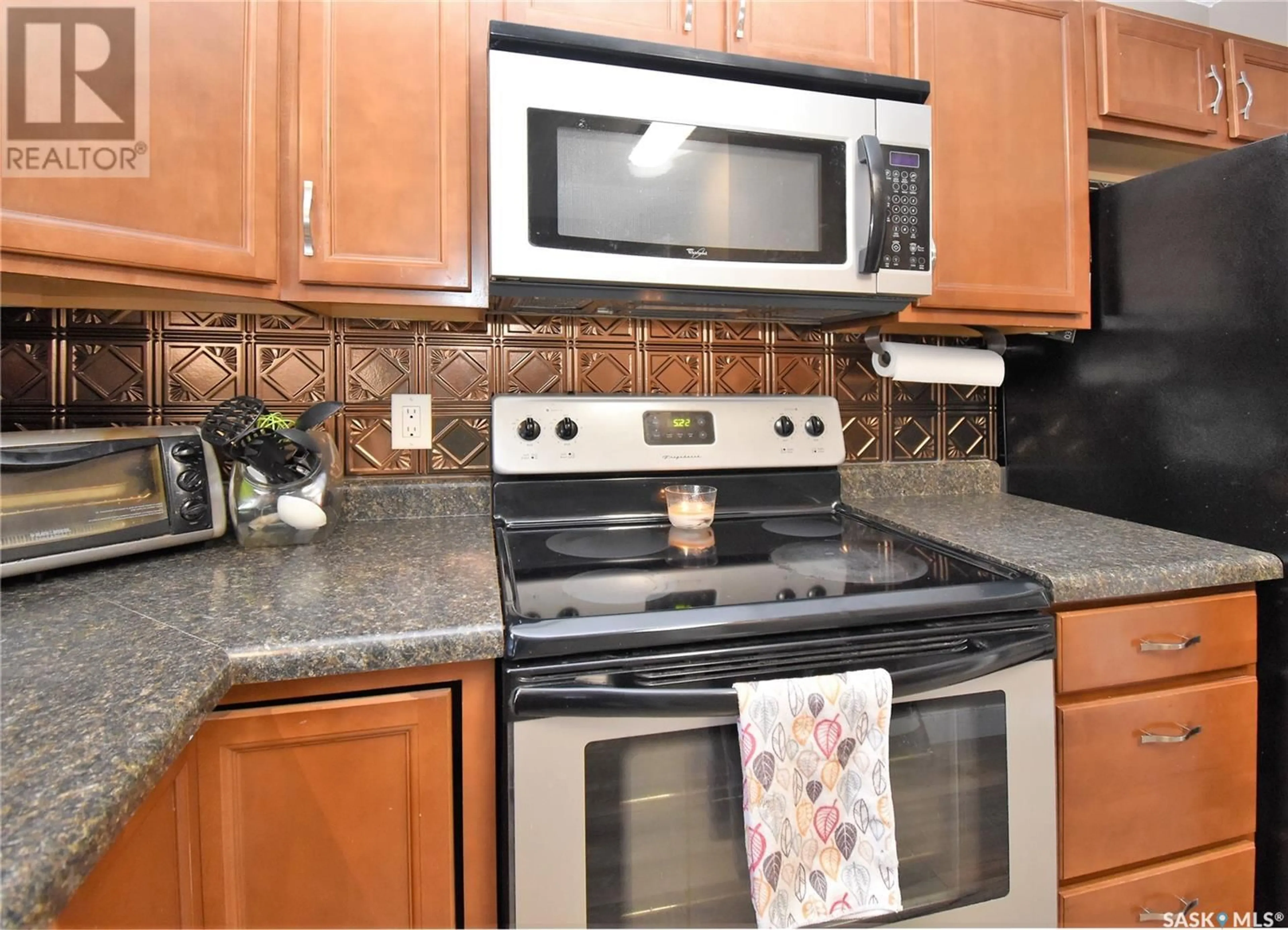 Standard kitchen, ceramic/tile floor for 530 EVA STREET, Estevan Saskatchewan S4A1N8