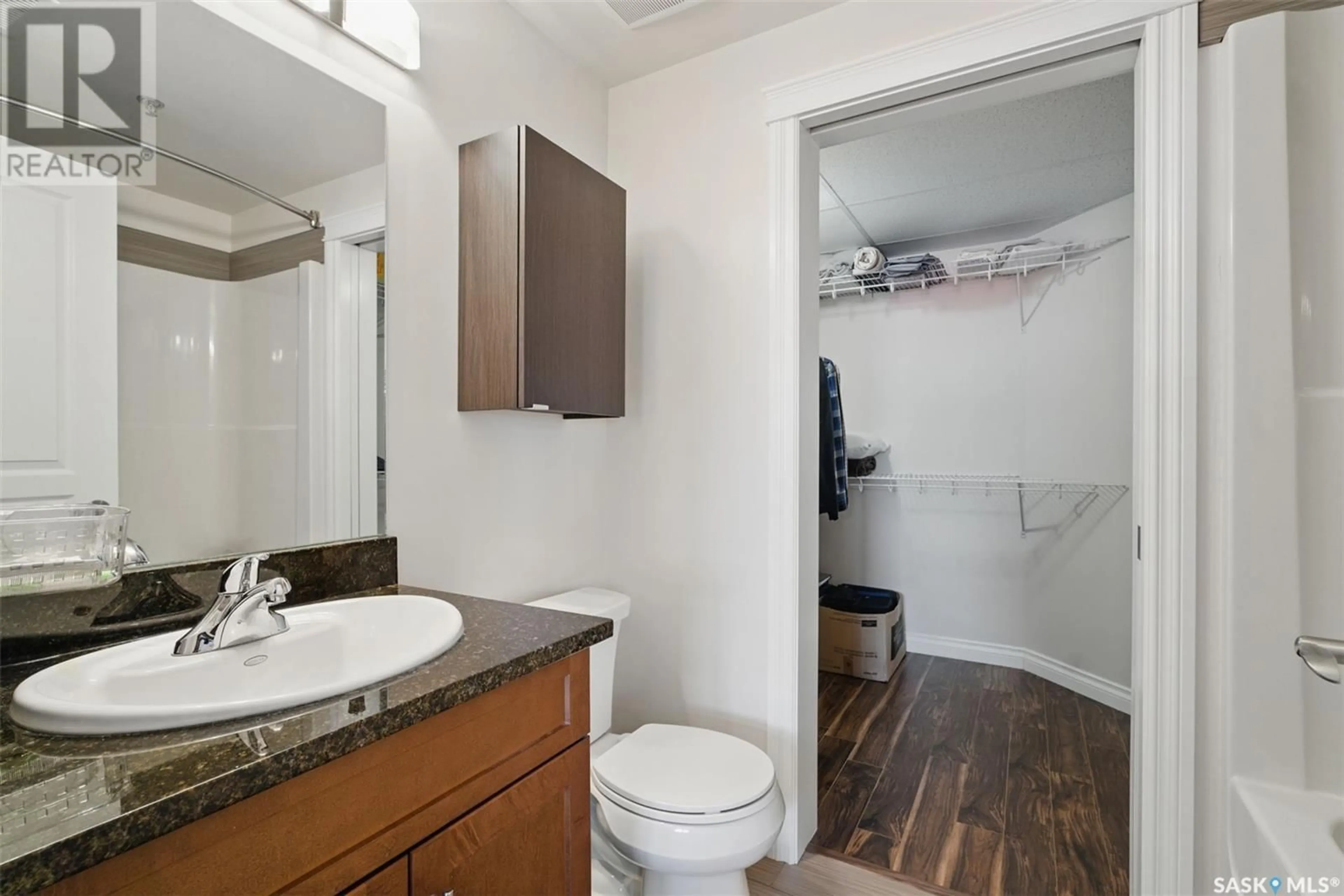 Standard bathroom, unknown for 412 - 305 WILLOWGROVE SQUARE, Saskatoon Saskatchewan S7W0T2