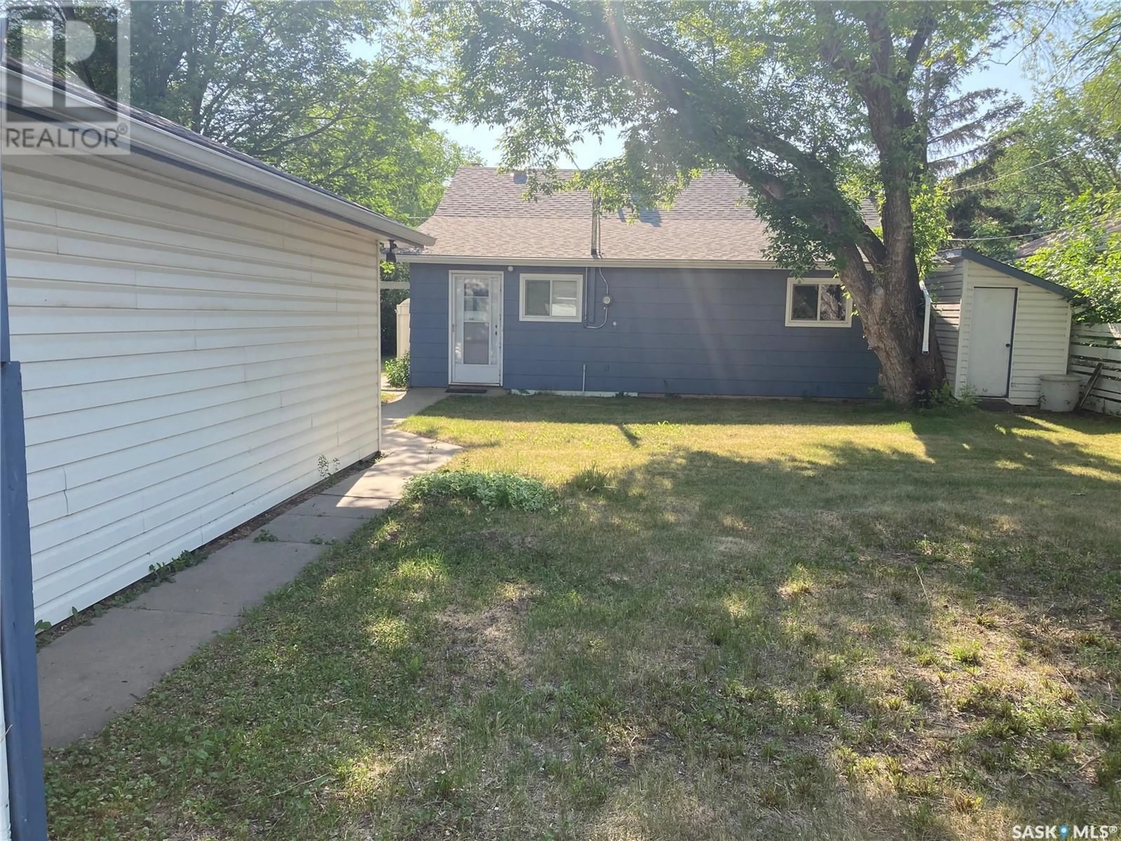 Unknown for 1522 10TH AVENUE, Saskatoon Saskatchewan S7K3A8