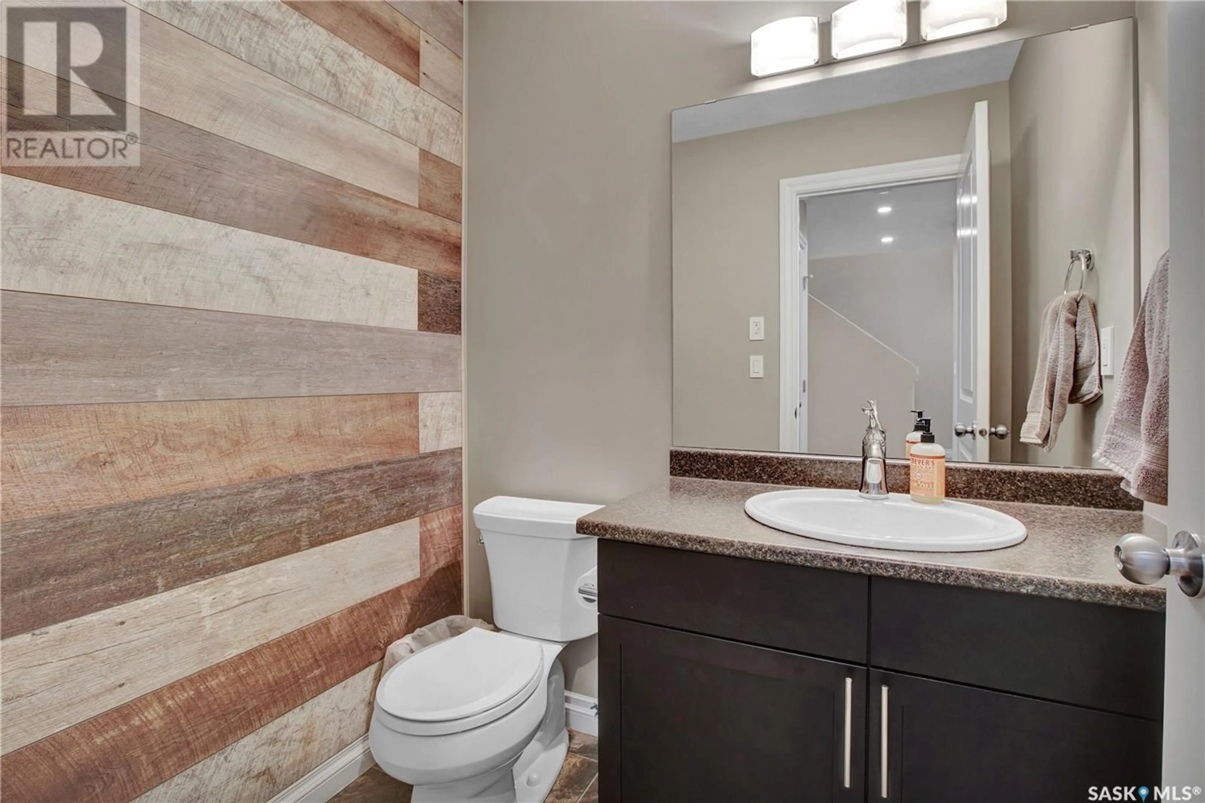 Standard bathroom, ceramic/tile floor for 513 MAPLE CRESCENT, Warman Saskatchewan S0K4S2