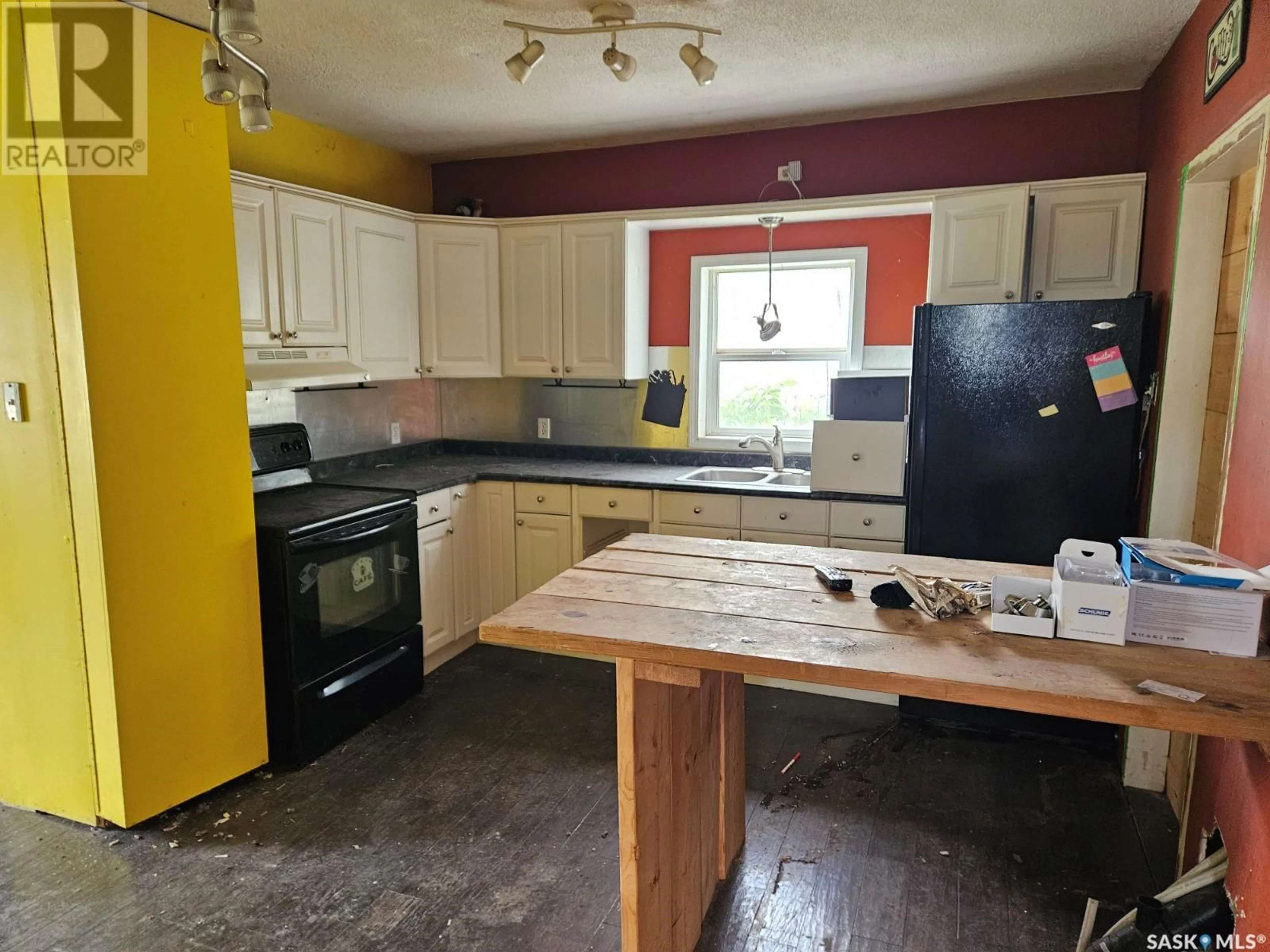 Standard kitchen, unknown for 603 BUFFER AVENUE, Vonda Saskatchewan S0K4N0