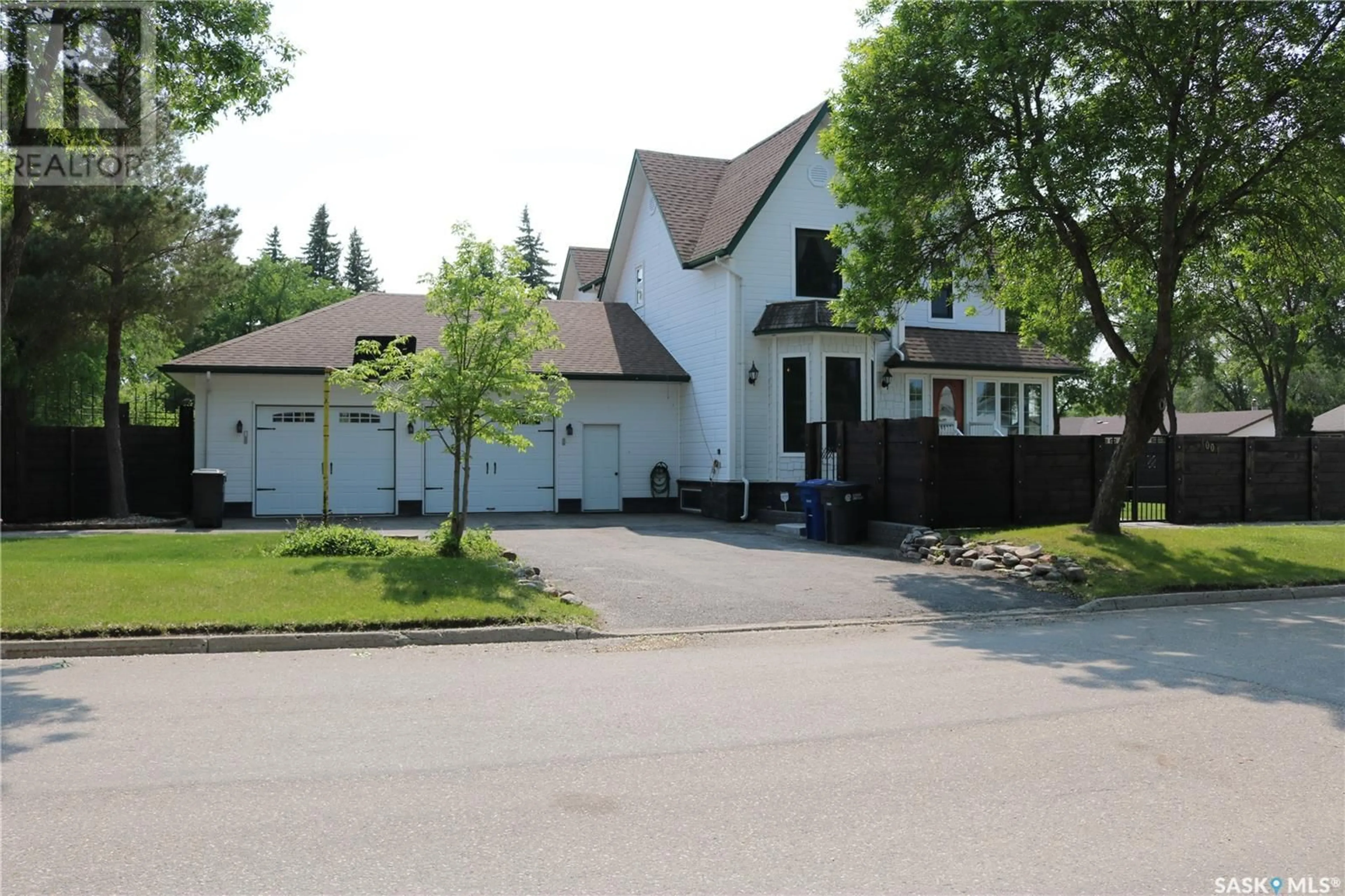 Unknown for 1001 MARK AVENUE, Moosomin Saskatchewan S0G3N0