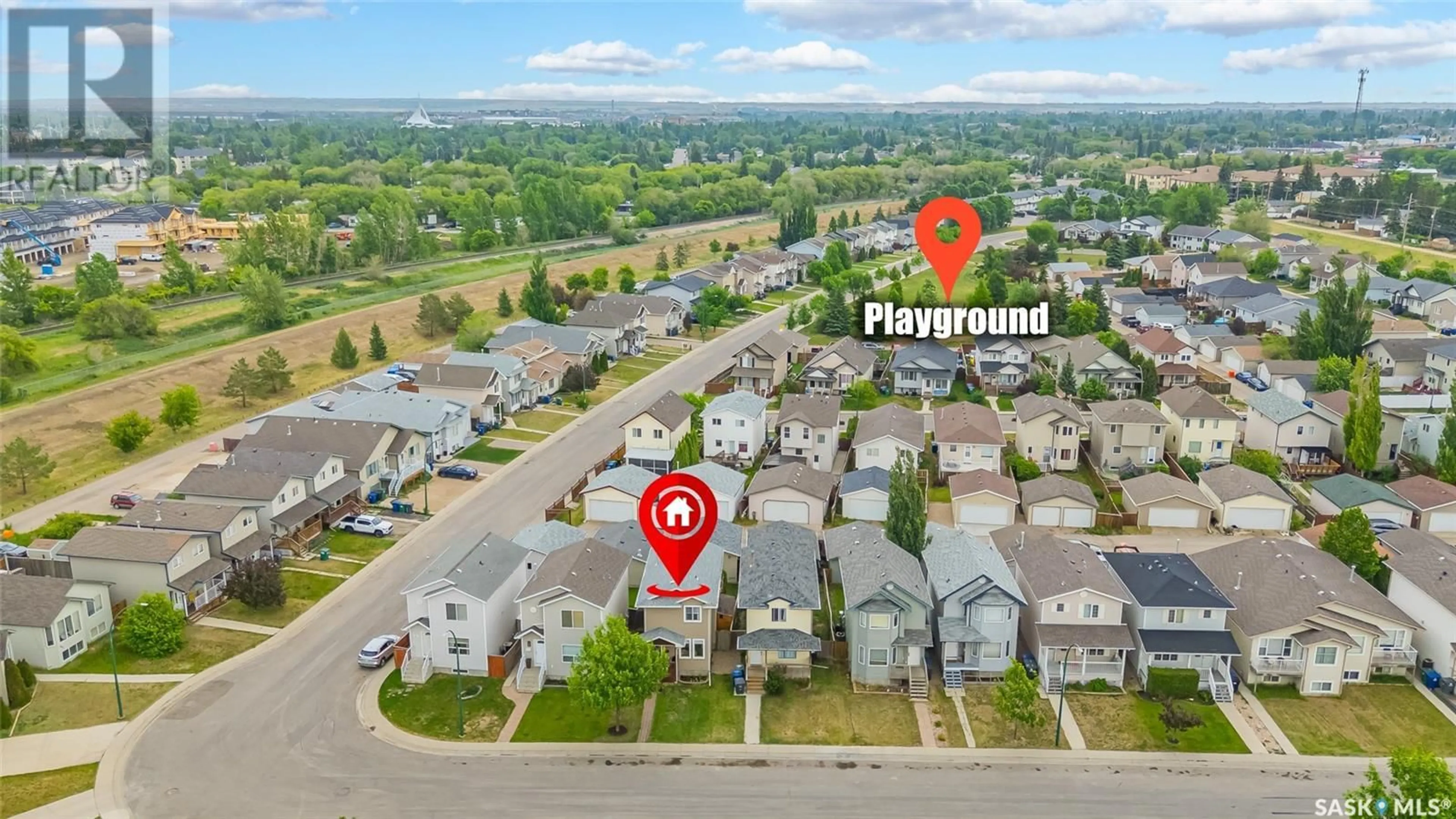 A pic from outside/outdoor area/front of a property/back of a property/a pic from drone, street for 410 RUTHERFORD CRESCENT, Saskatoon Saskatchewan S7N4X7