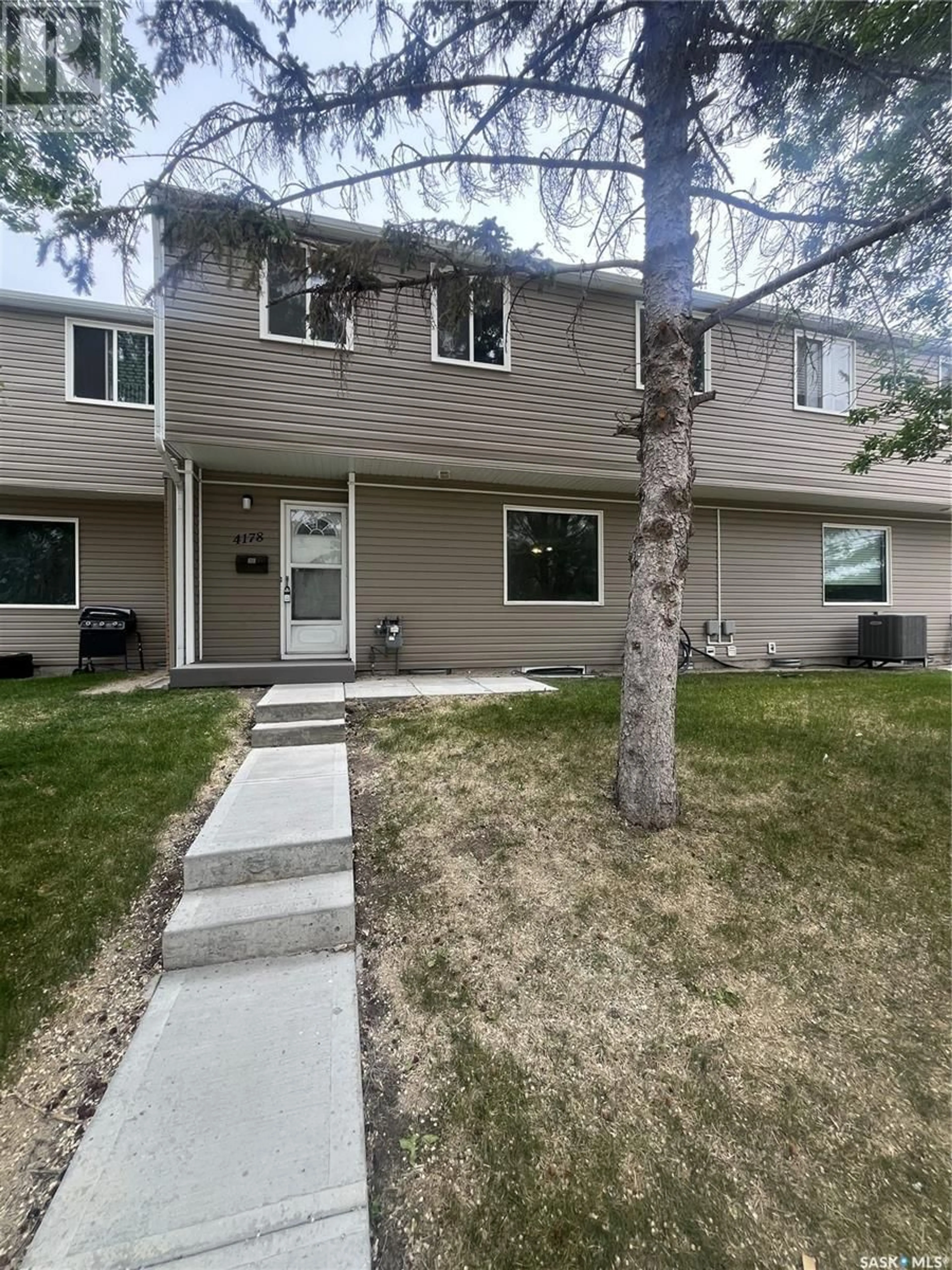Home with vinyl exterior material, street for 4178 CASTLE ROAD, Regina Saskatchewan S4S6A4
