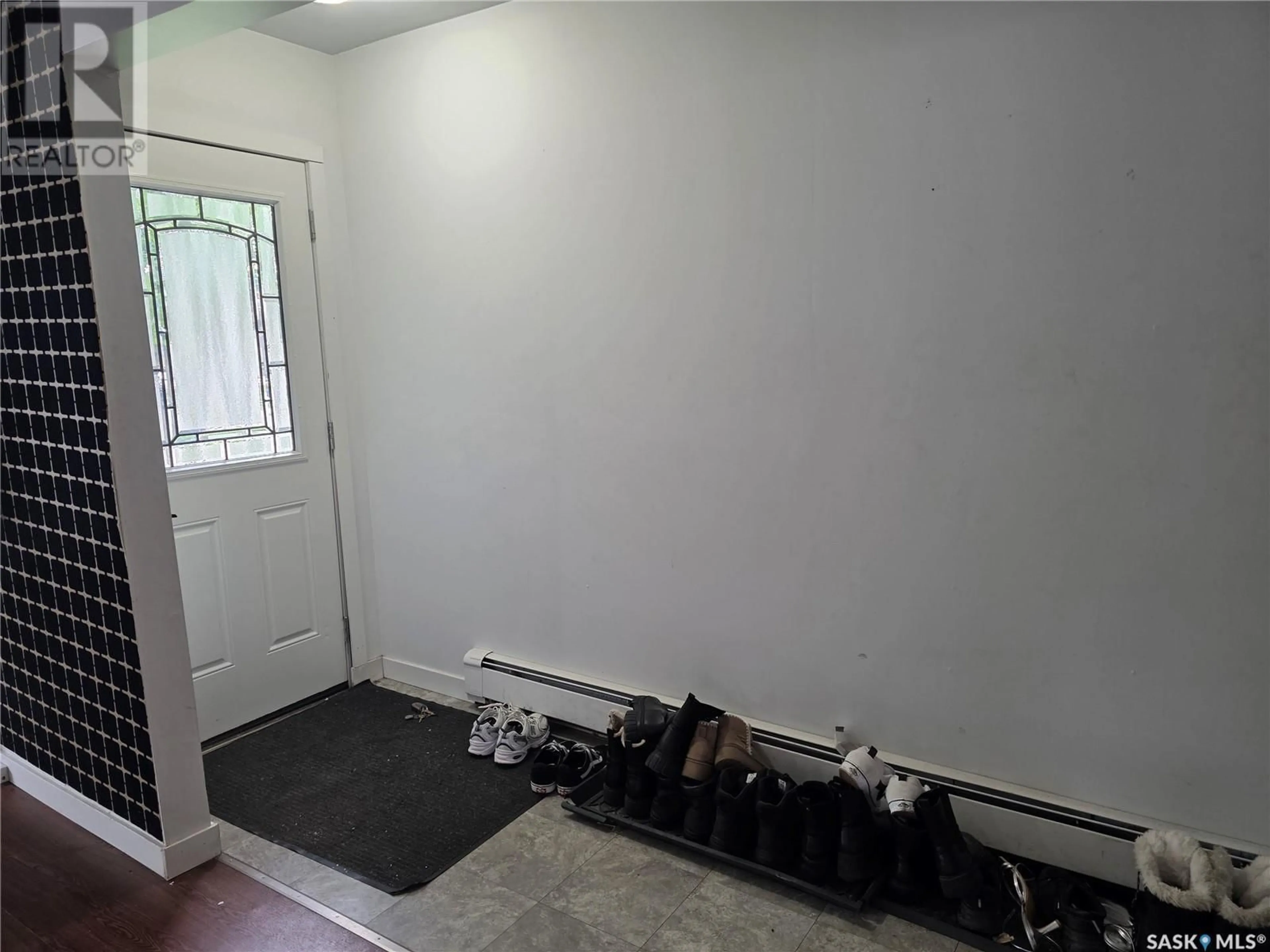 A pic of a room for 1960 COWAN CRESCENT, Regina Saskatchewan S4S4C6