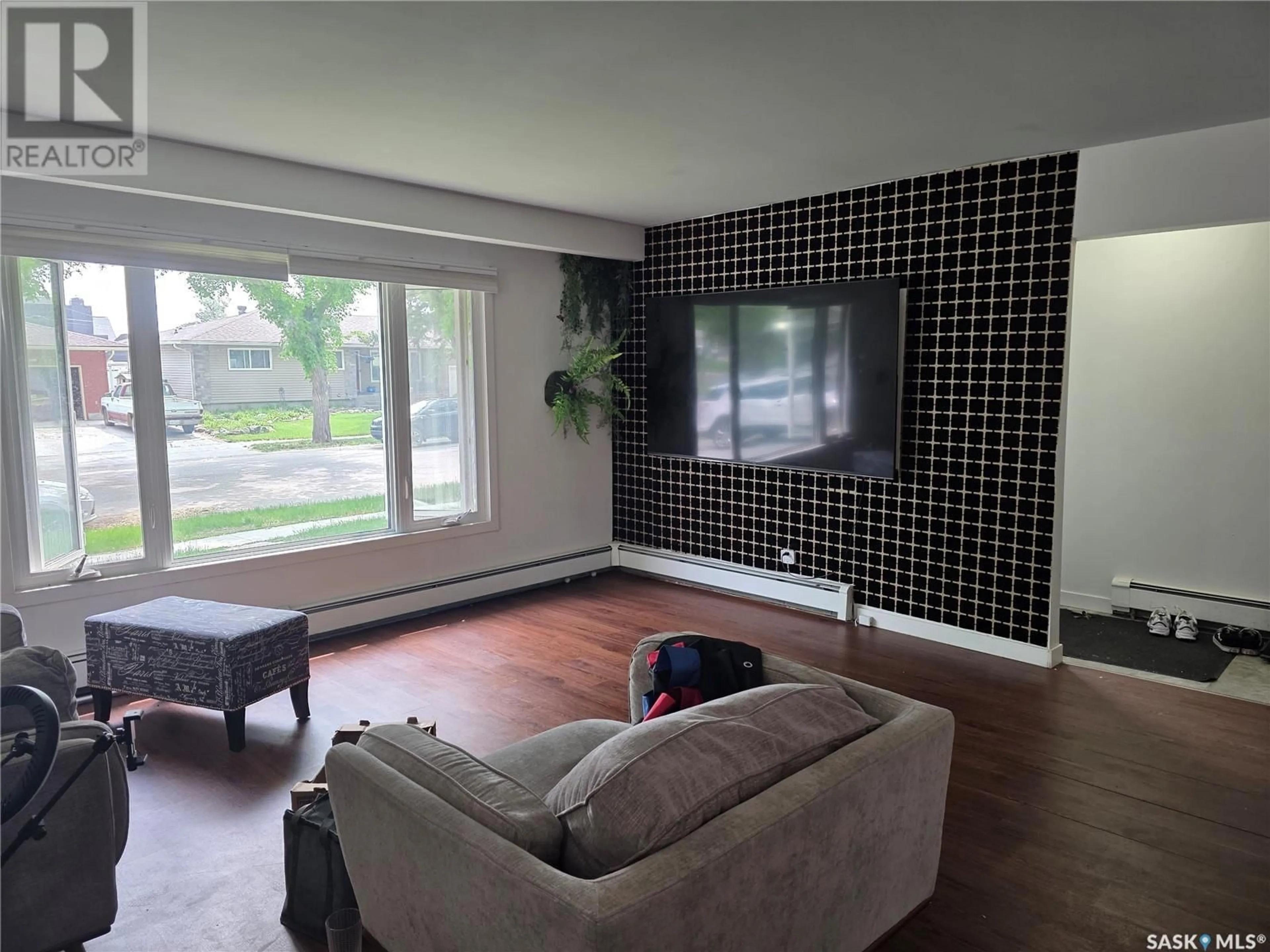 Living room with furniture, unknown for 1960 COWAN CRESCENT, Regina Saskatchewan S4S4C6