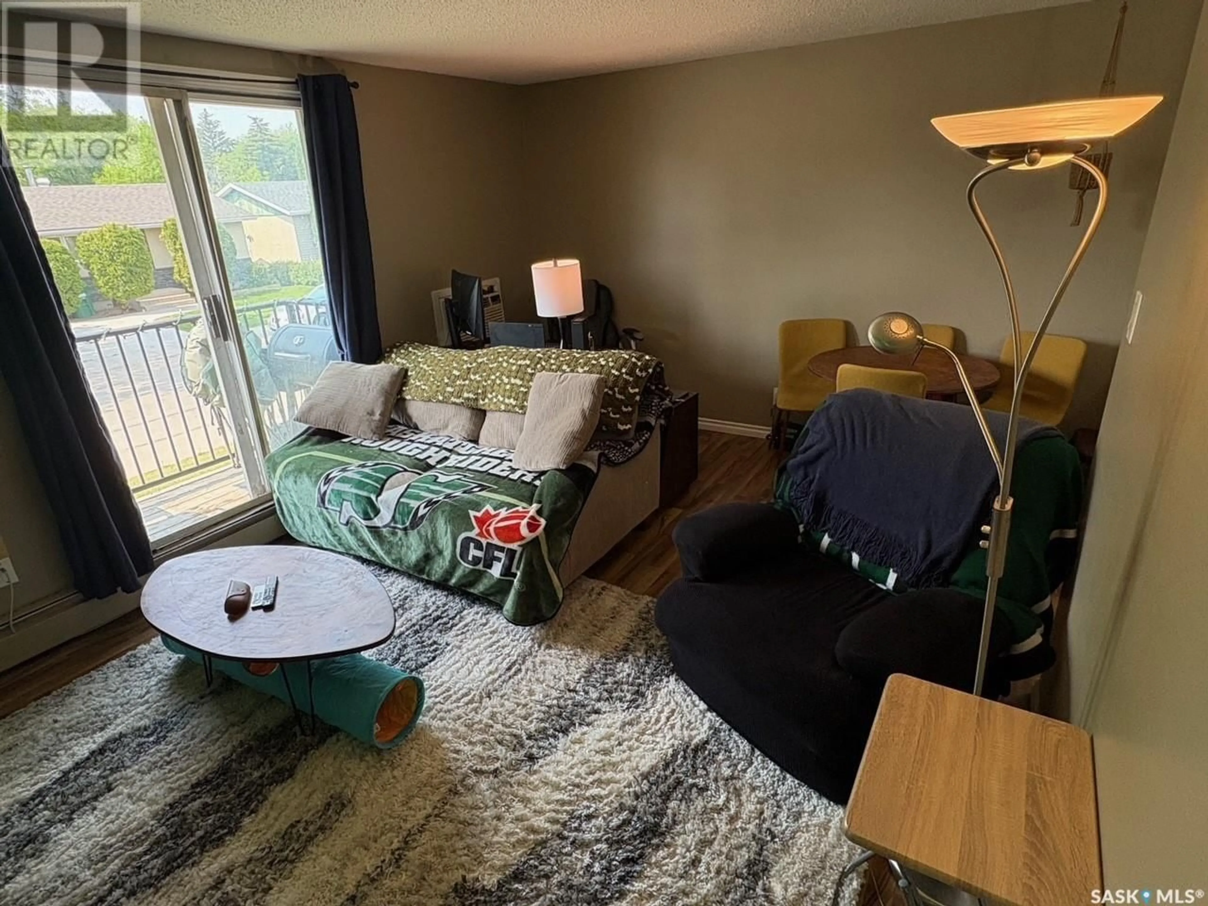 A pic of a room for 10 176 ACADIA COURT, Saskatoon Saskatchewan S7H4C4