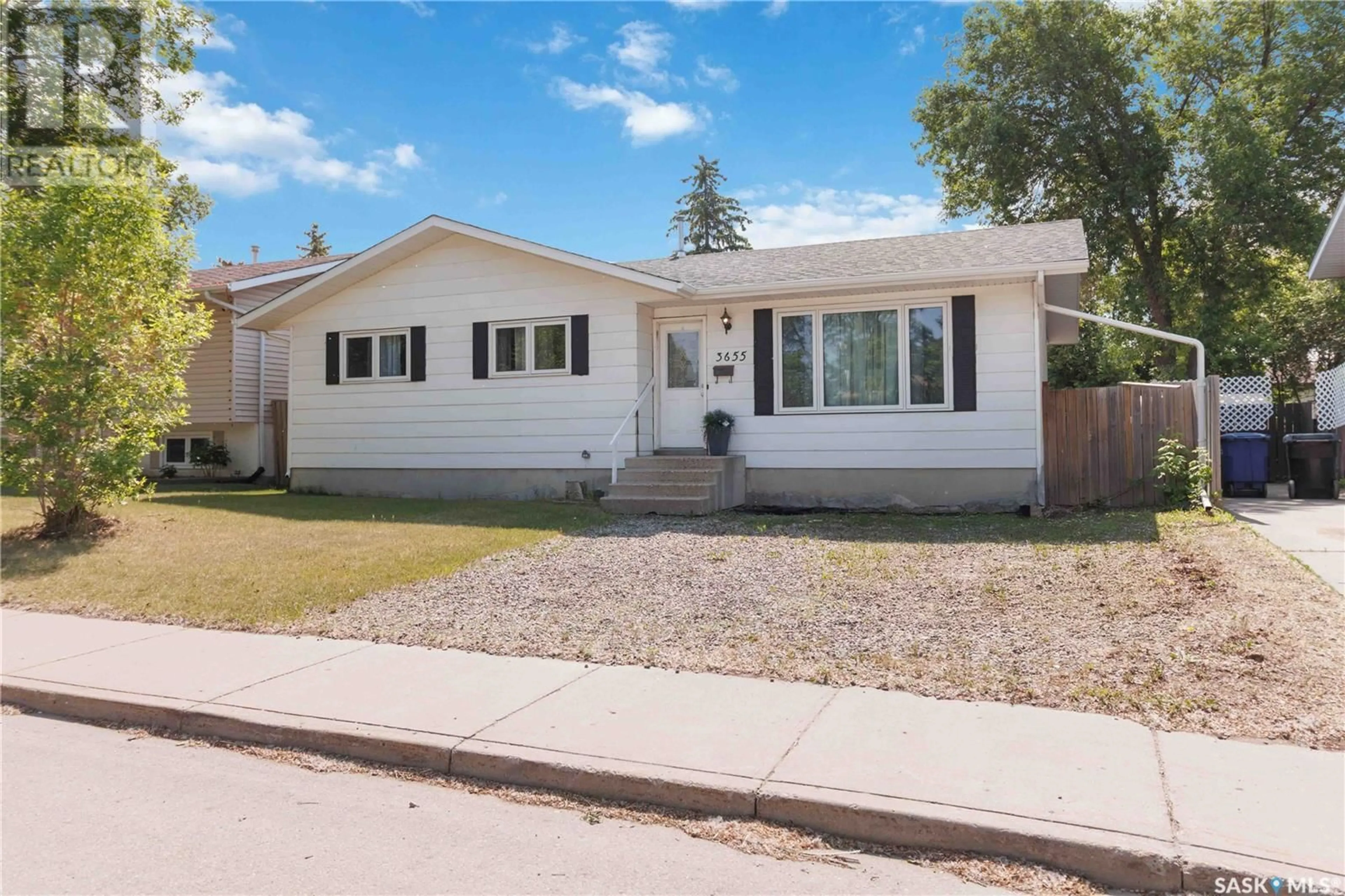 Home with vinyl exterior material, street for 3655 FAIRLIGHT DRIVE, Saskatoon Saskatchewan S7M4L7