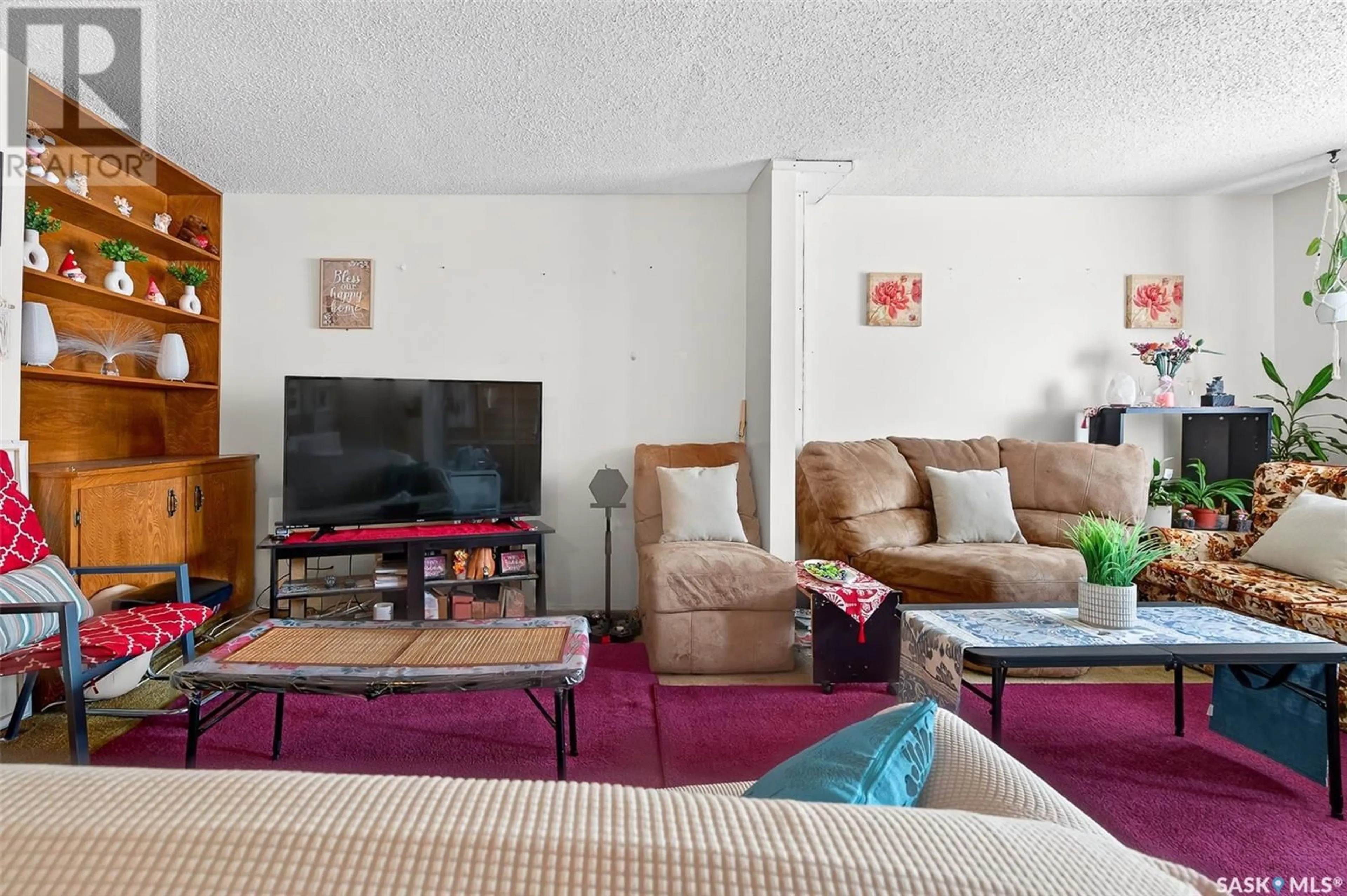 Living room with furniture, unknown for 1058 CARIBOU STREET, Moose Jaw Saskatchewan S6H2L7