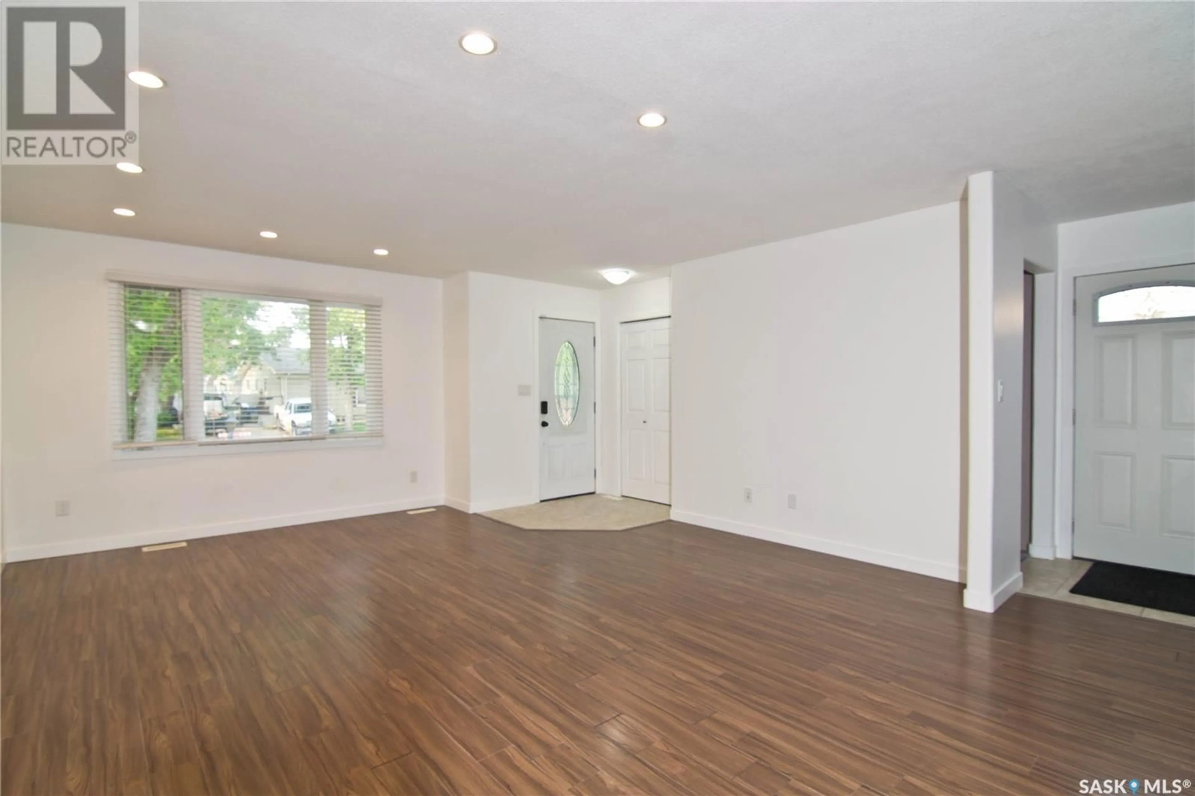 A pic of a room for 91 CHURCH DRIVE, Regina Saskatchewan S4X1L7