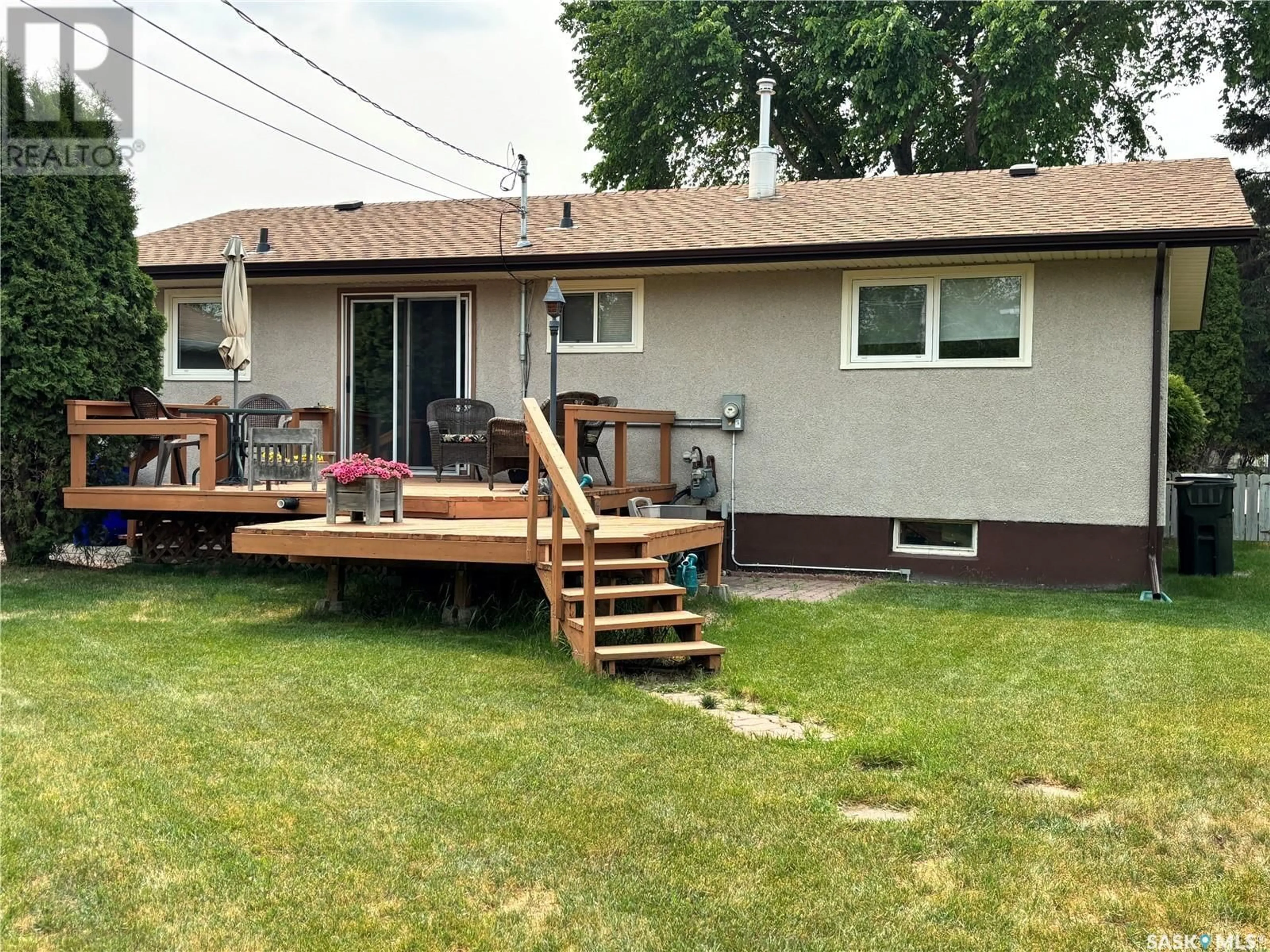 Patio, street for 1468 GOSHEN PLACE, Prince Albert Saskatchewan S6V0R8