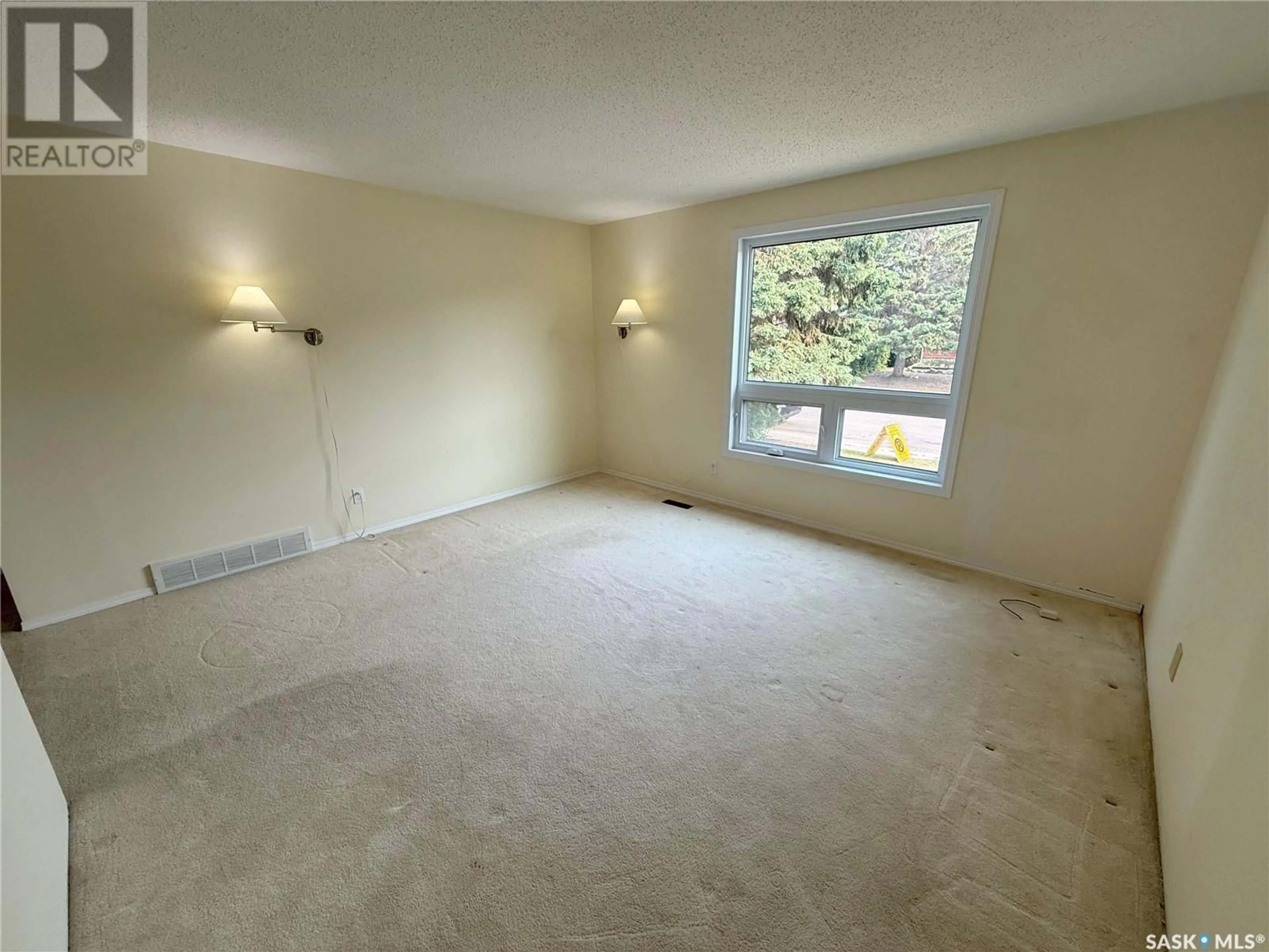 A pic of a room for 368 BIRCH CRESCENT, Saskatoon Saskatchewan S7M2N7