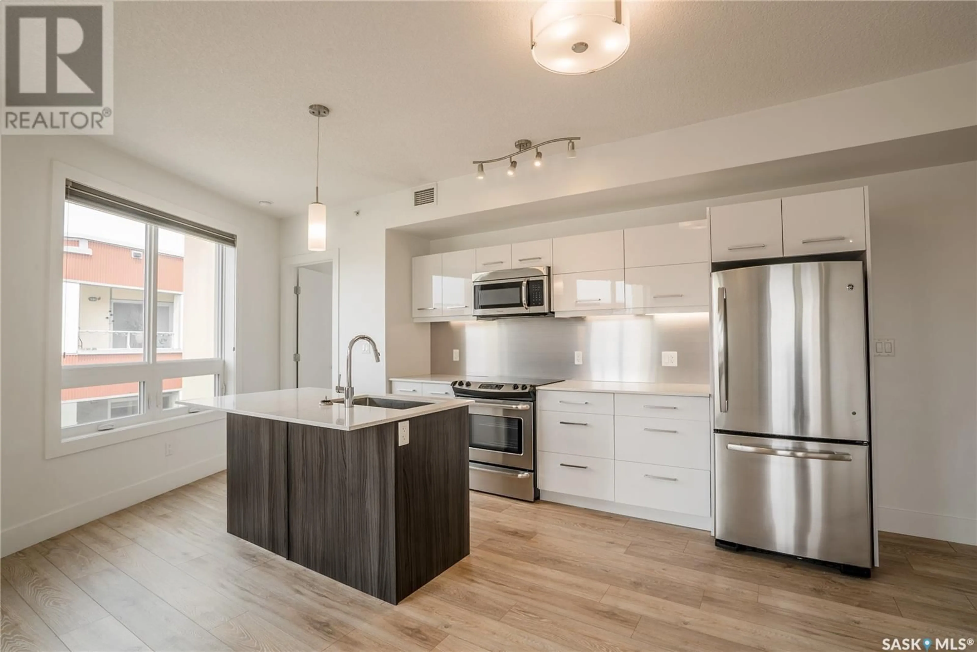 Open concept kitchen, unknown for 409 - 403 B AVENUE S, Saskatoon Saskatchewan S7M5M8