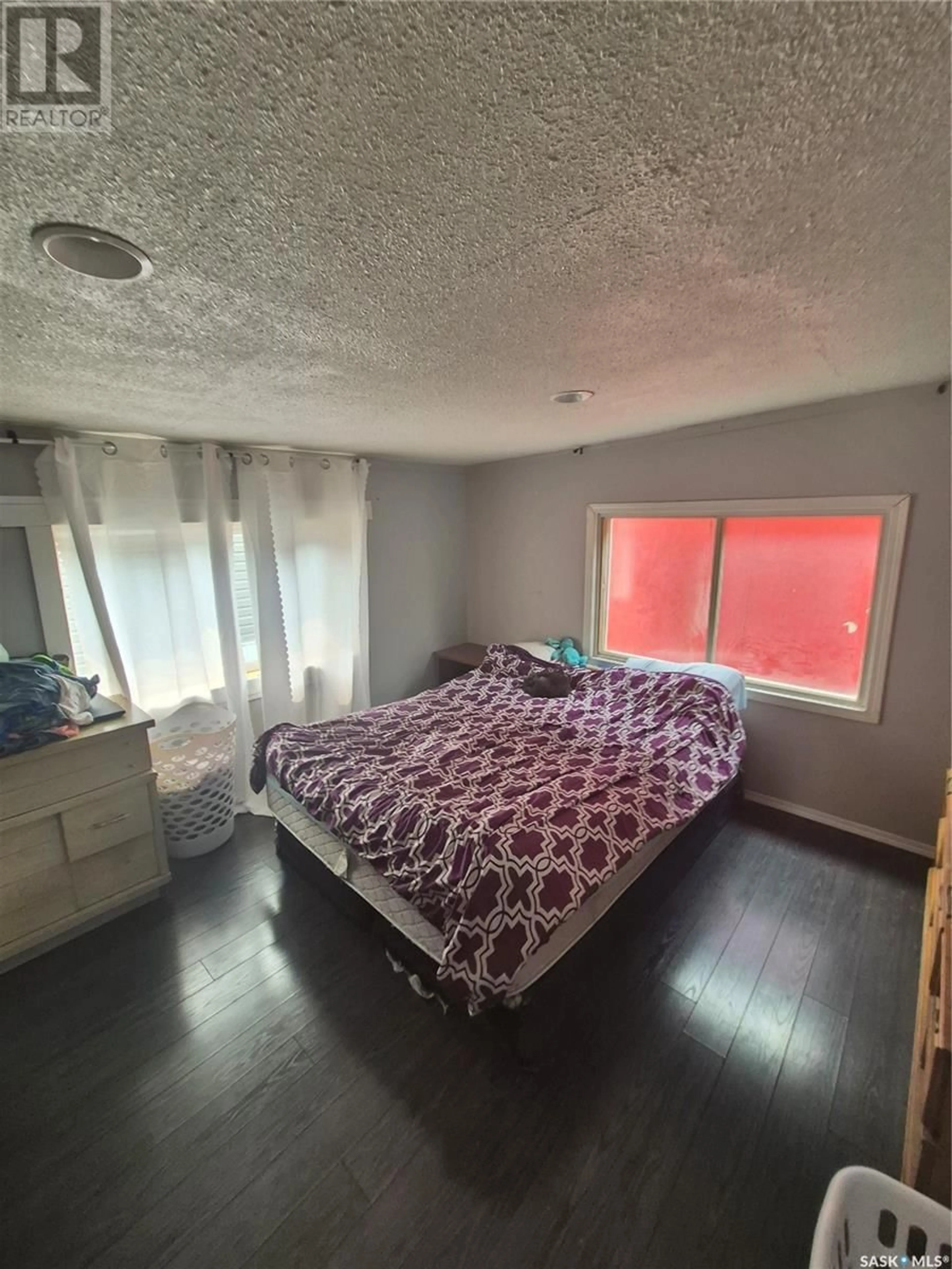 A pic of a room for 11 219 GRANT STREET, Saskatoon Saskatchewan S7H0S4