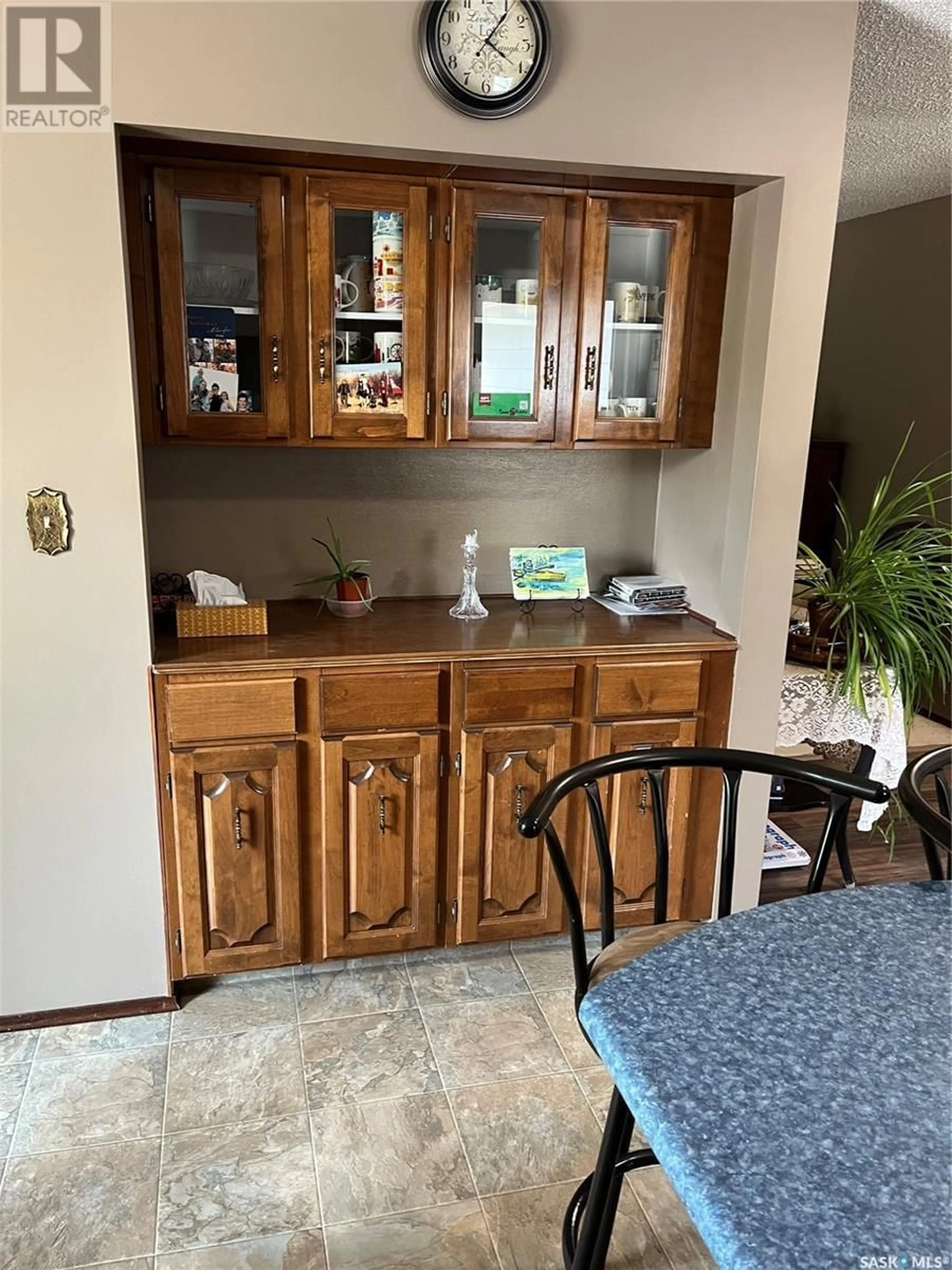 Standard kitchen, unknown for 573 DIEPPE DRIVE, Weyburn Saskatchewan S4H2Y1