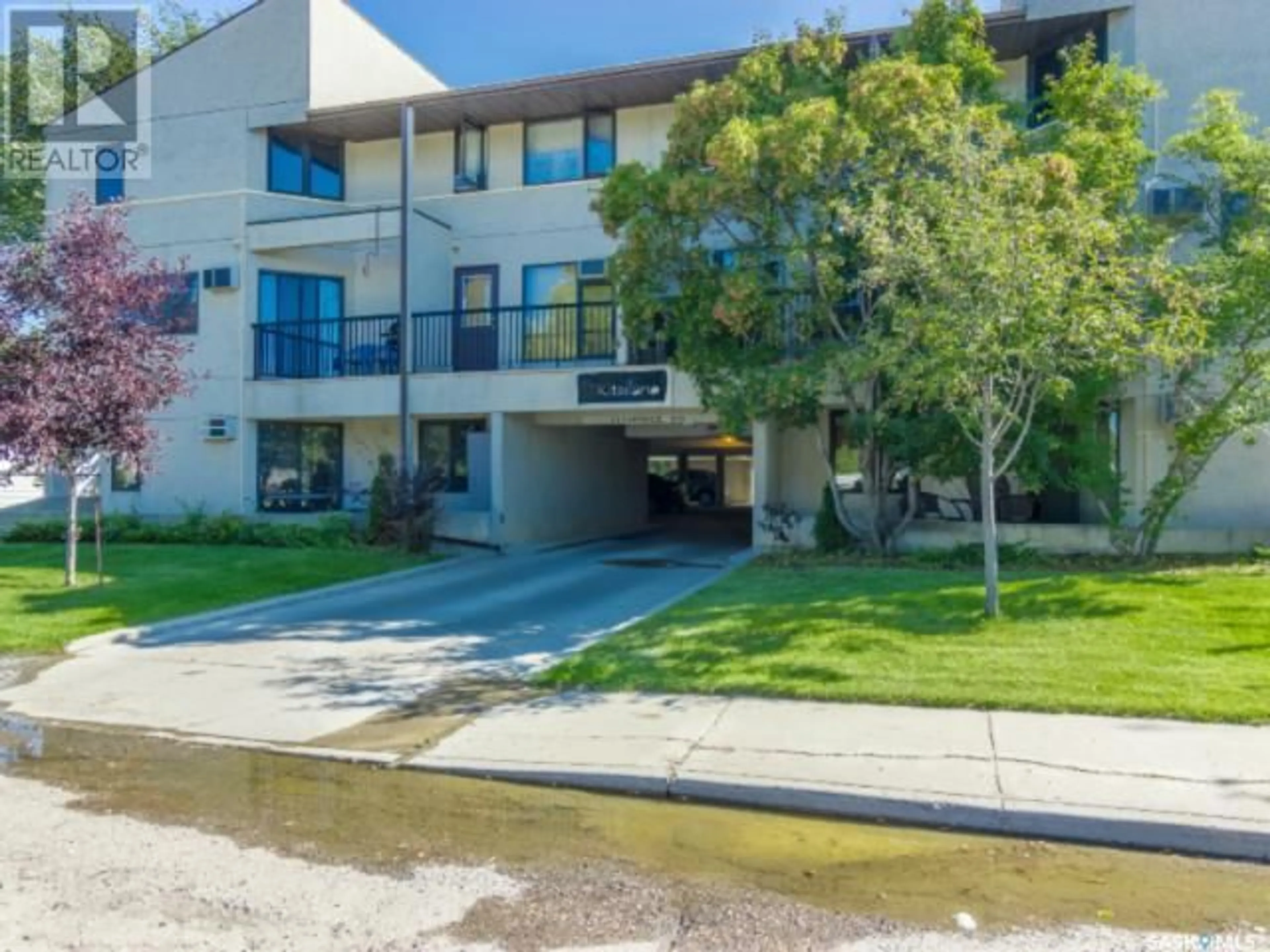 A pic from outside/outdoor area/front of a property/back of a property/a pic from drone, unknown for 103 - 10 POWE STREET, Saskatoon Saskatchewan S7N1W5