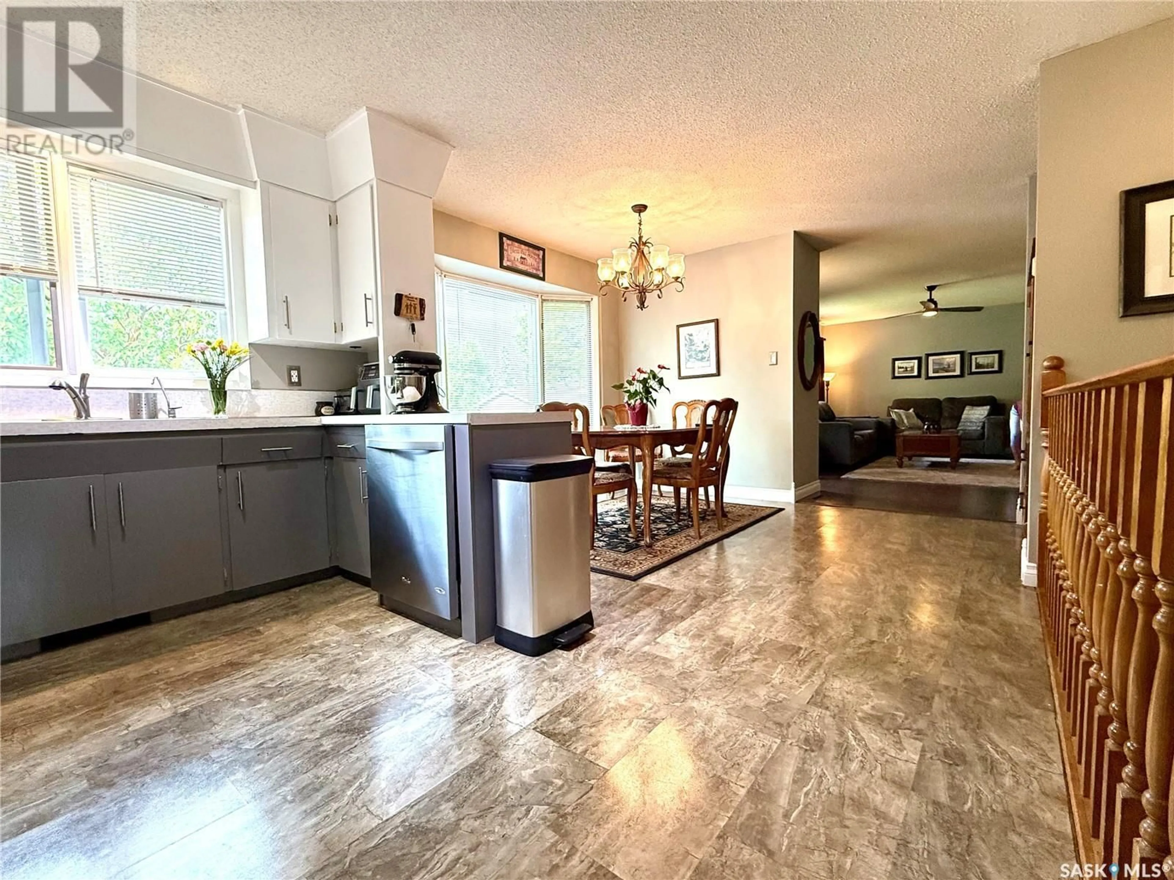 Open concept kitchen, unknown for 512 RIVERVIEW ROAD, Yorkton Saskatchewan S3N2X9