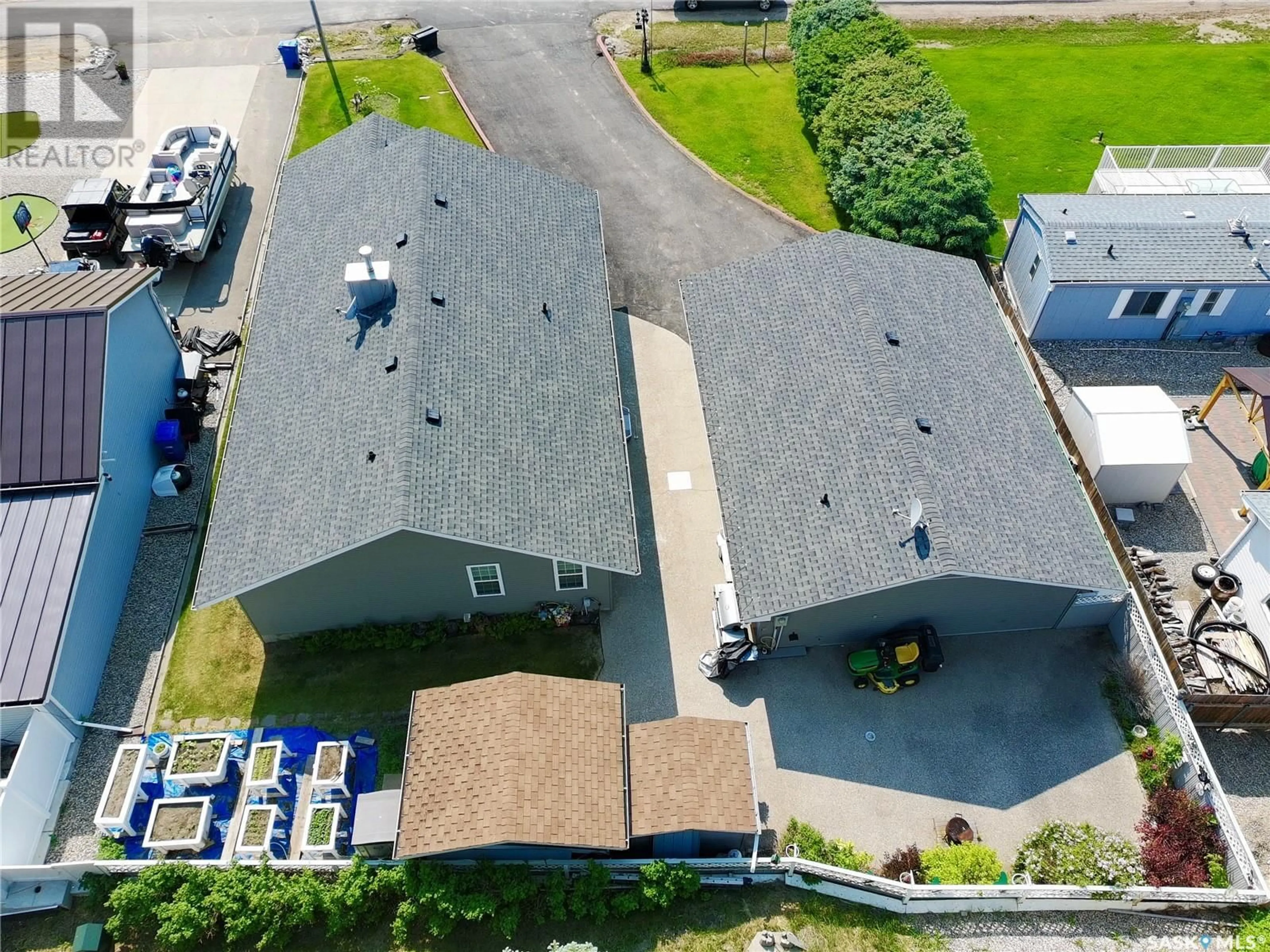 A pic from outside/outdoor area/front of a property/back of a property/a pic from drone, unknown for 40 JACKSON STREET, Katepwa Beach Saskatchewan S0G1S0