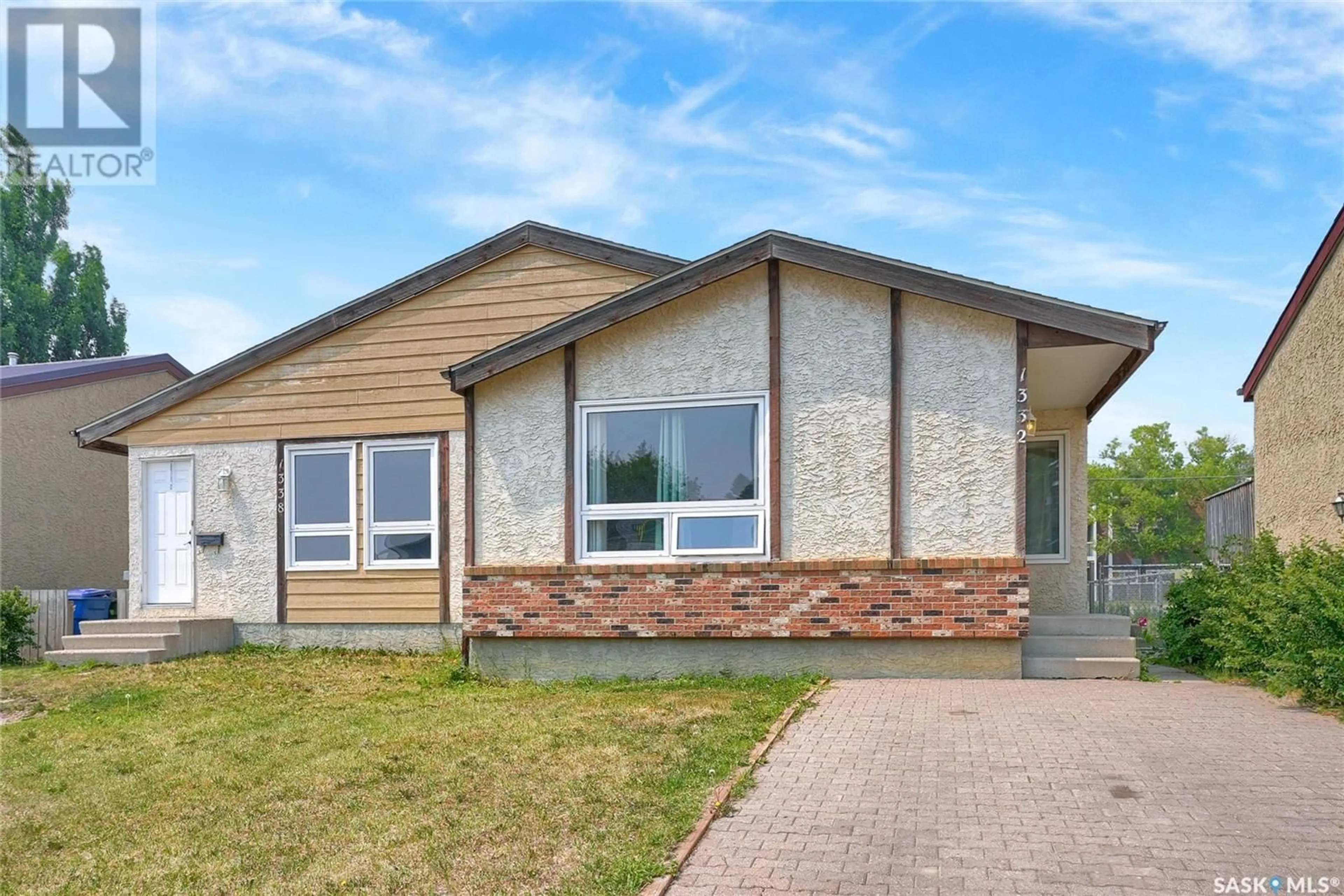 Home with vinyl exterior material, unknown for 1332-1338 IRVING AVENUE, Moose Jaw Saskatchewan S6H7N2