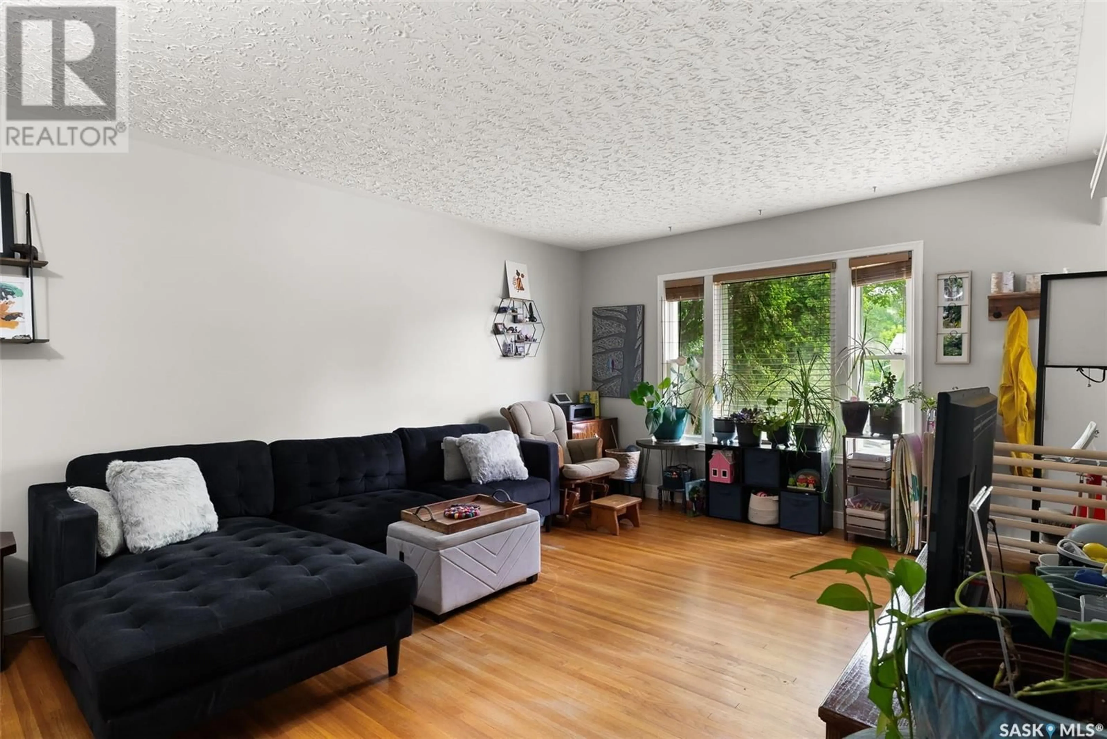 Living room with furniture, unknown for 2856 MACKAY STREET, Regina Saskatchewan S4N2V1