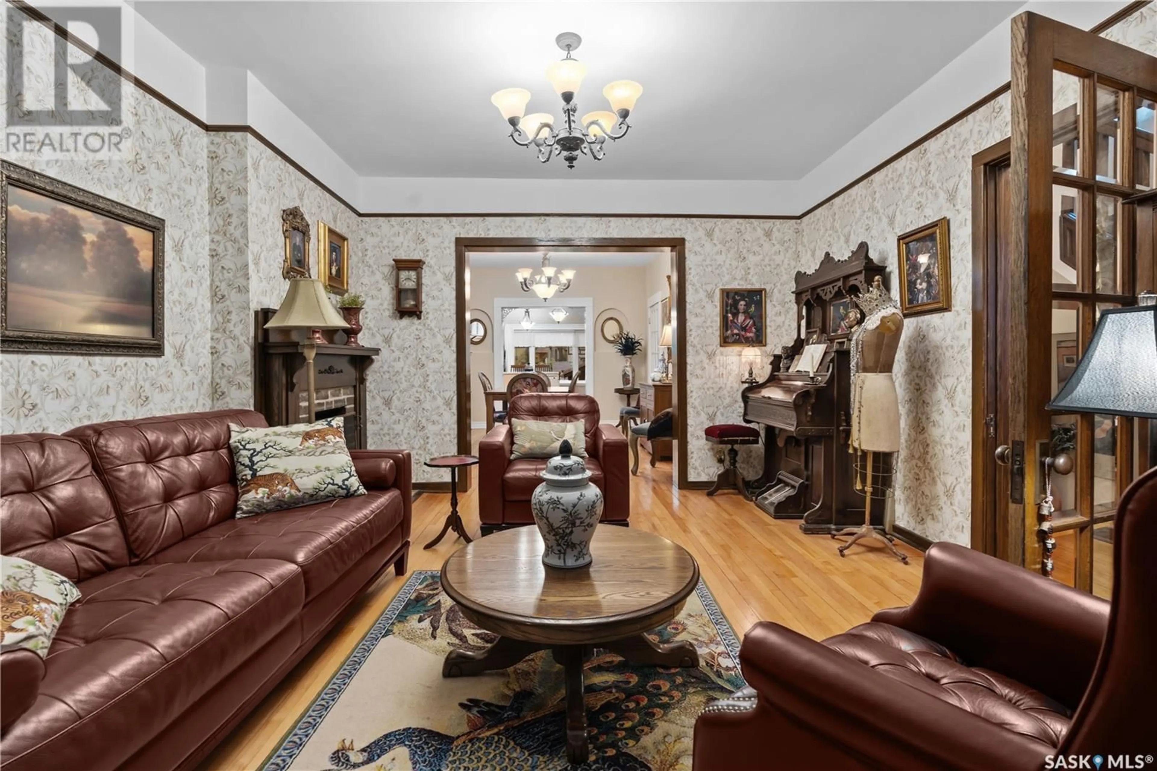 Living room with furniture, unknown for 2852 RAE STREET, Regina Saskatchewan S4S1R3