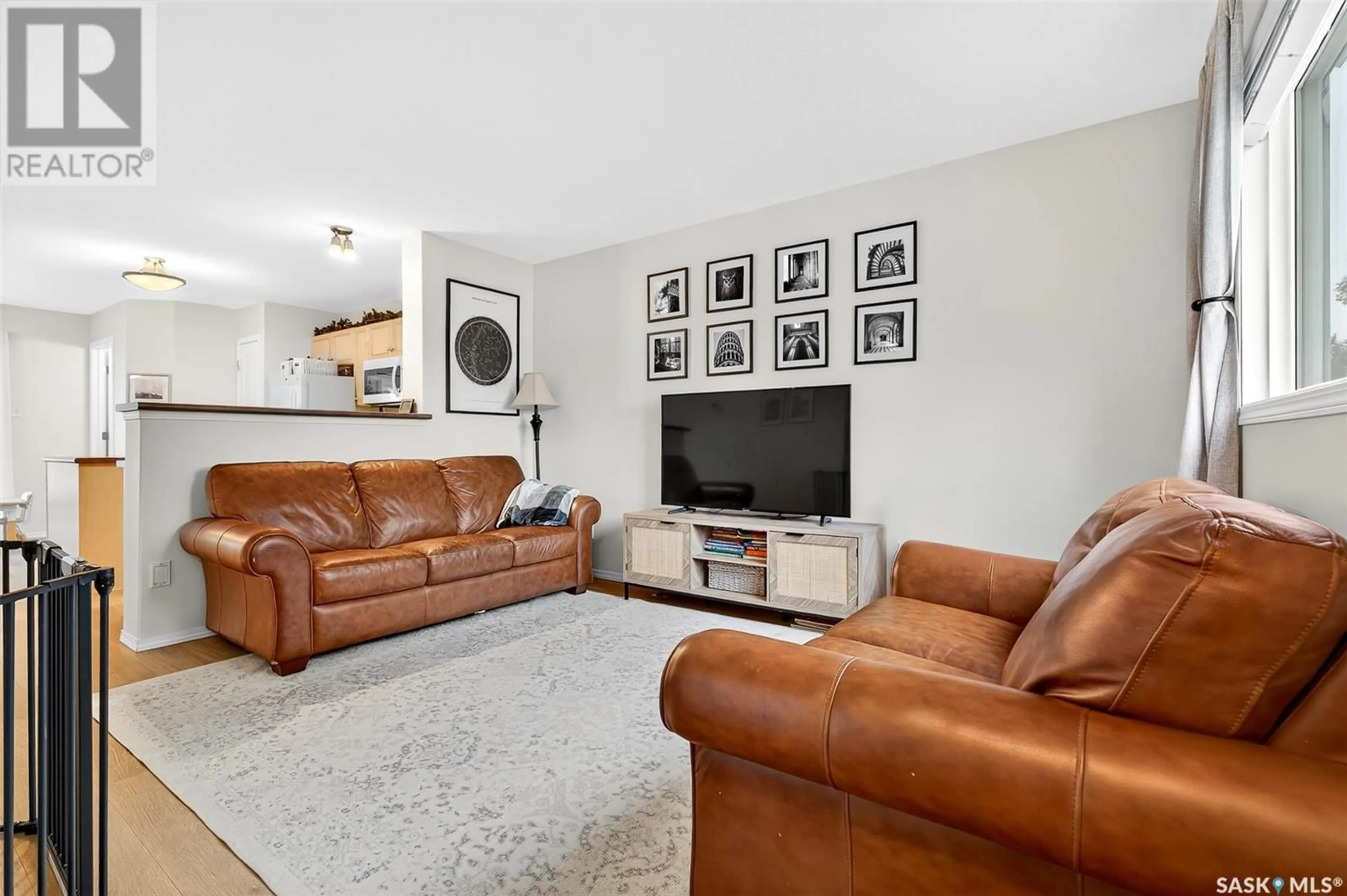 Living room with furniture, unknown for 851 - 321 CHESTER ROAD, Moose Jaw Saskatchewan S6J0A4