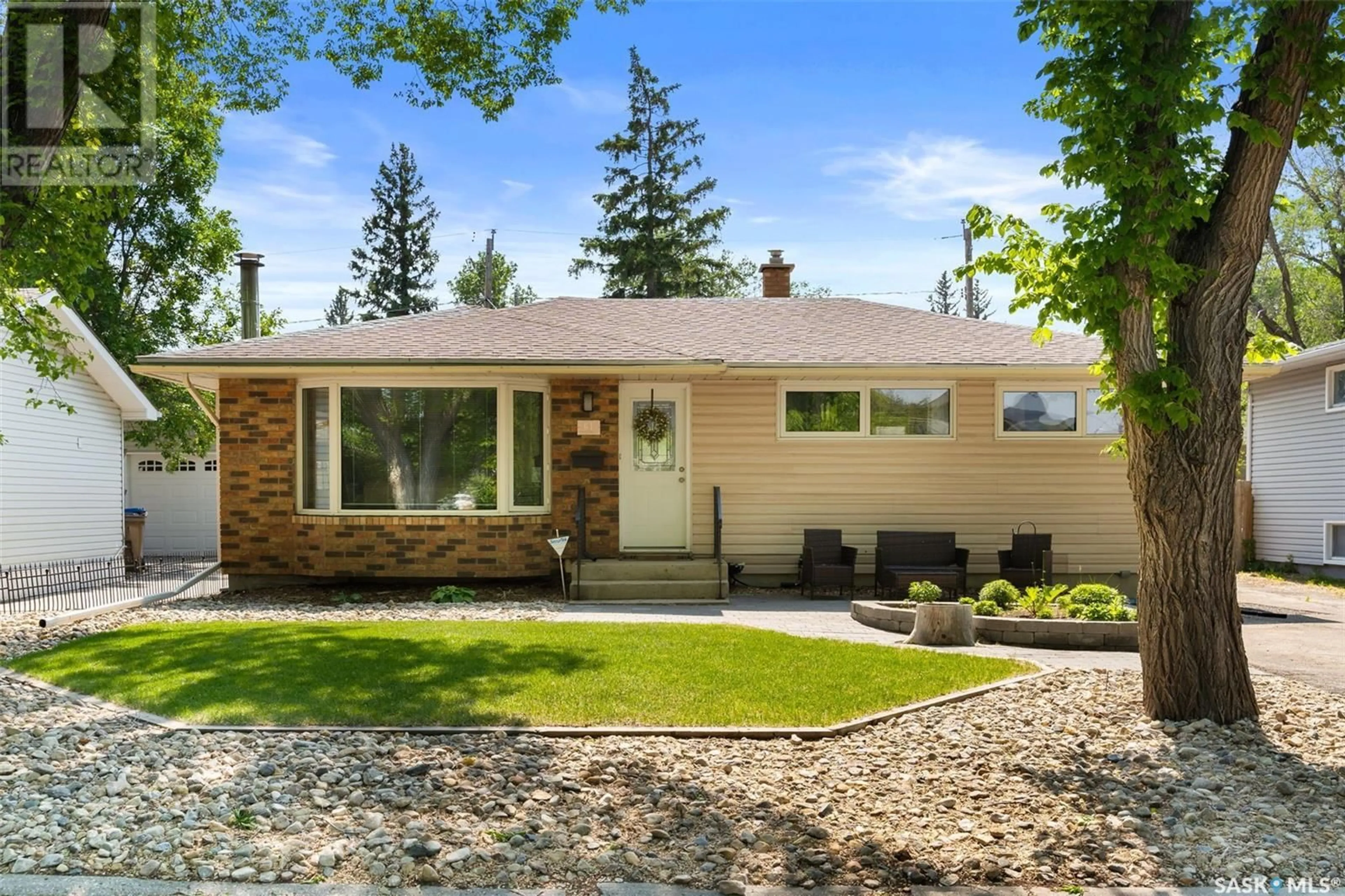 Home with vinyl exterior material, street for 61 MALONE CRESCENT, Regina Saskatchewan S4S5J4