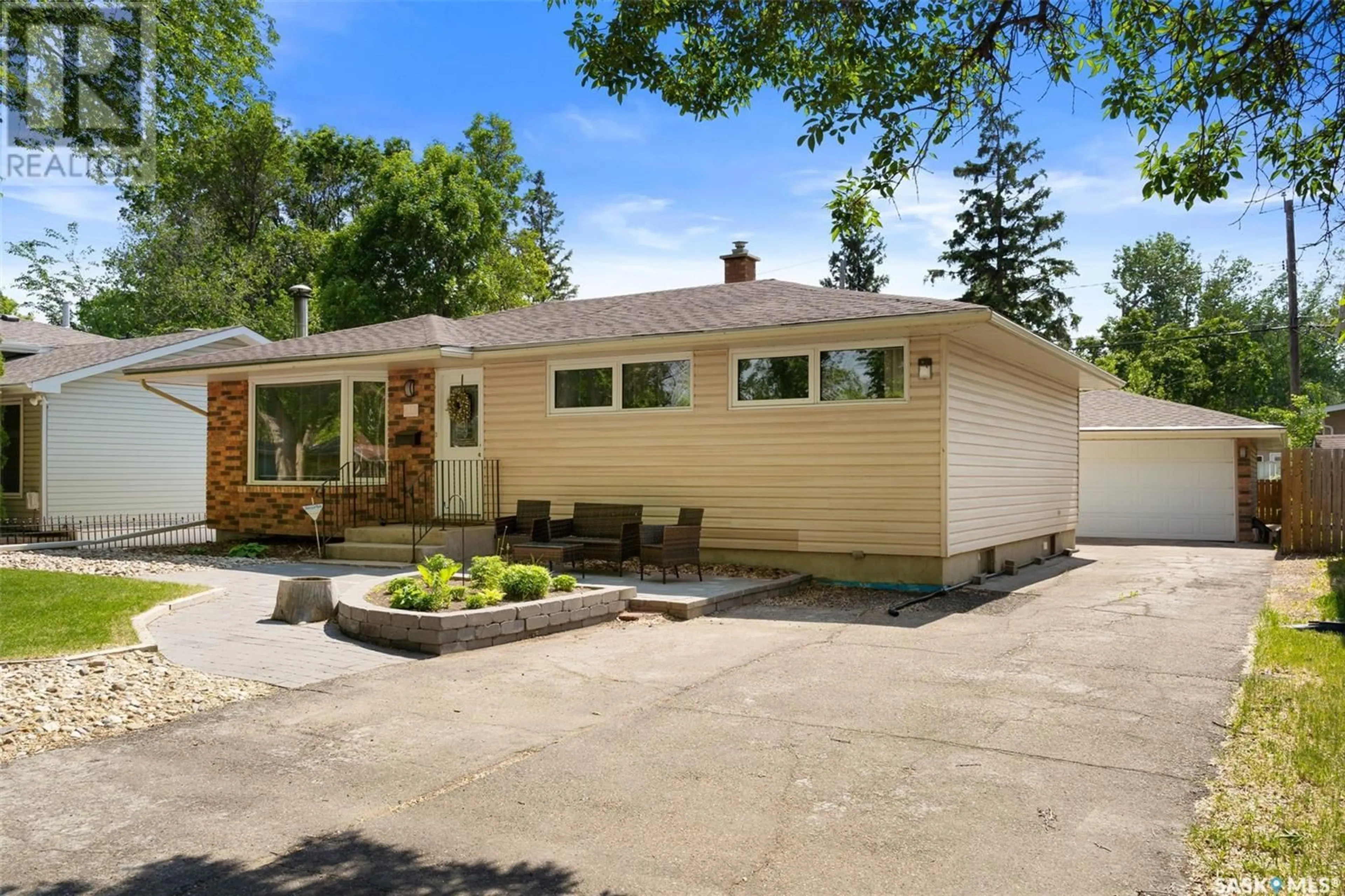 Home with vinyl exterior material, street for 61 MALONE CRESCENT, Regina Saskatchewan S4S5J4