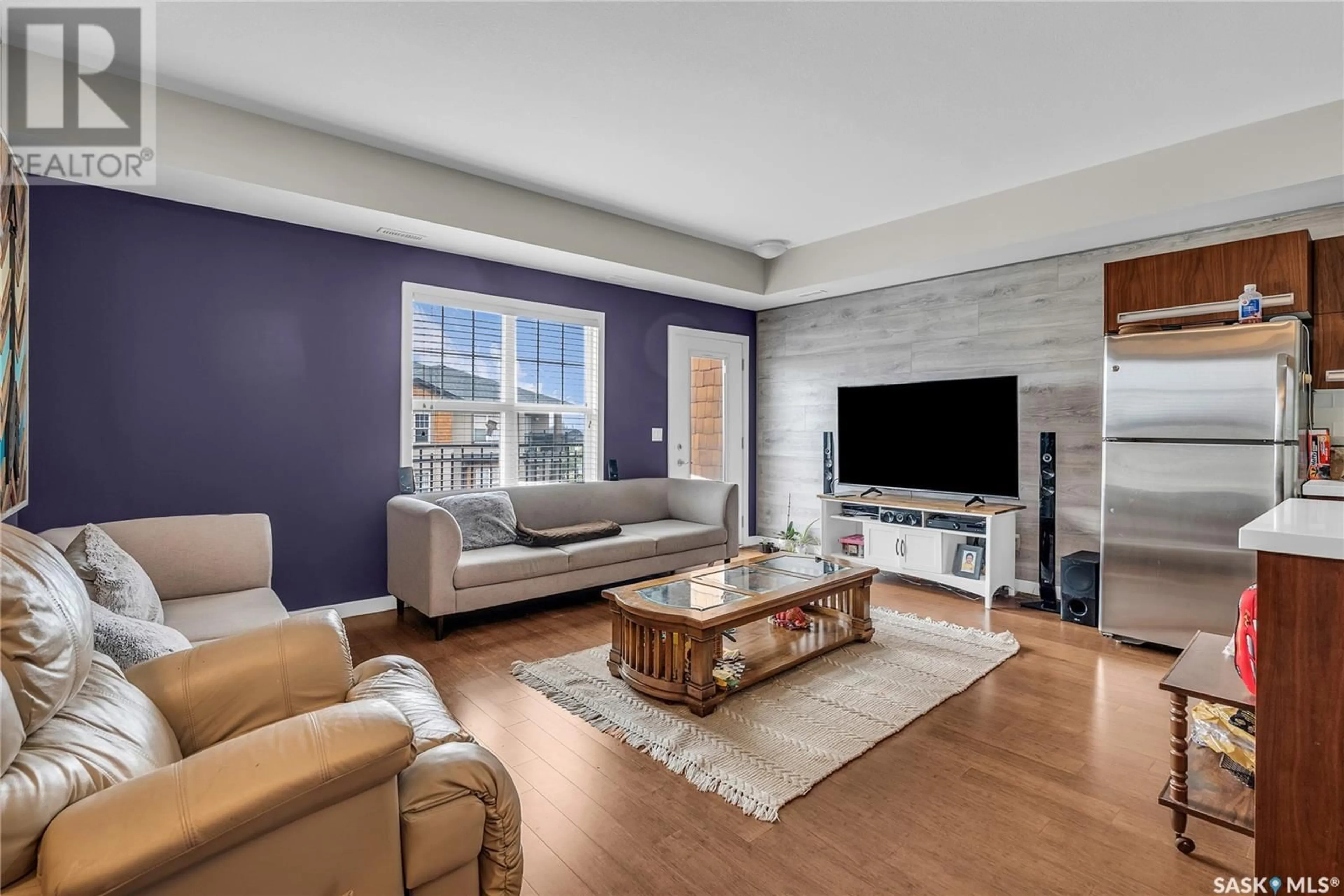 Living room with furniture, unknown for 1015 - 2508 PATRICK CRESCENT, Saskatoon Saskatchewan S7W0M1