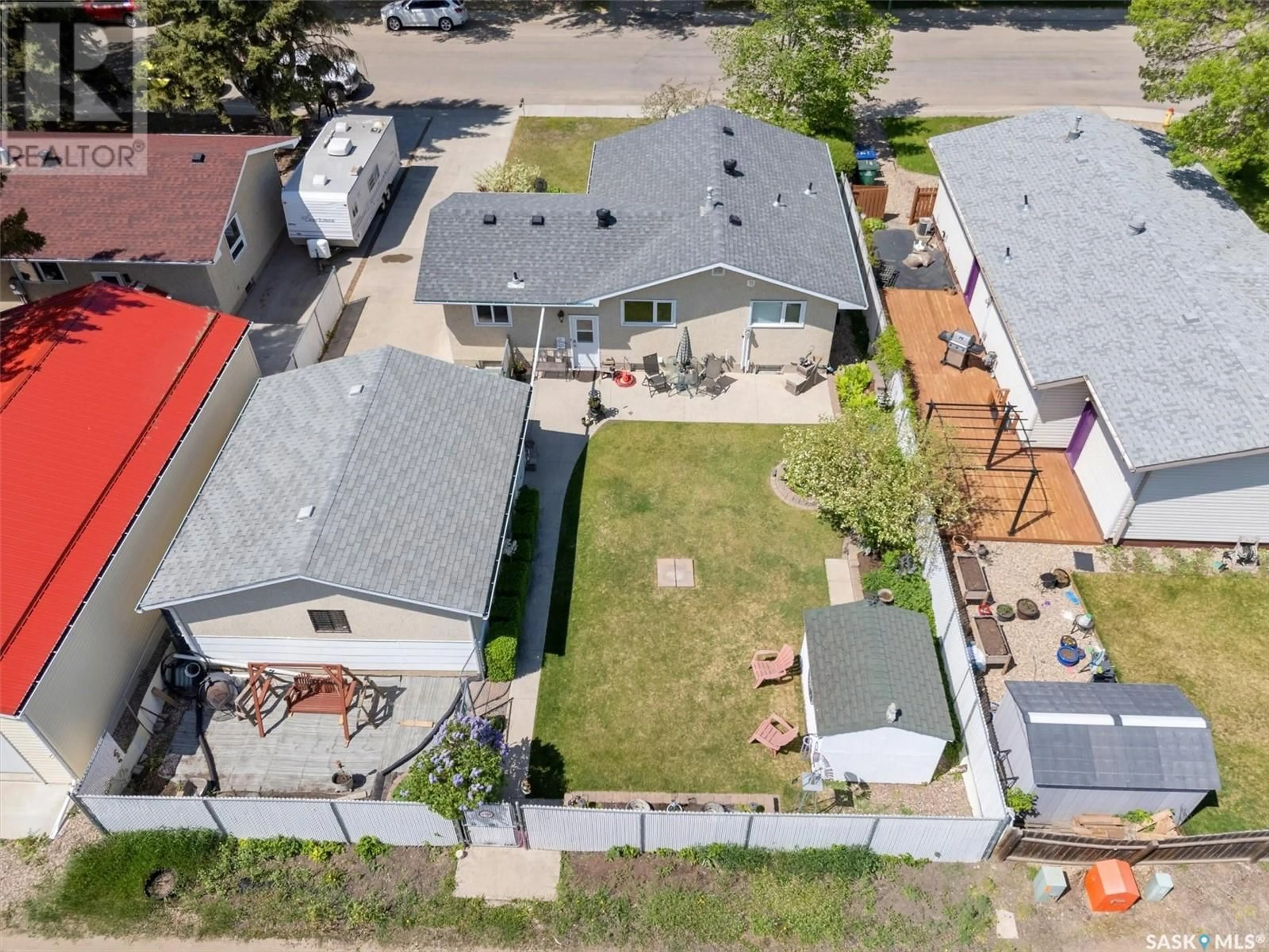 A pic from outside/outdoor area/front of a property/back of a property/a pic from drone, street for 30 RUPERT DRIVE, Saskatoon Saskatchewan S7K1B2