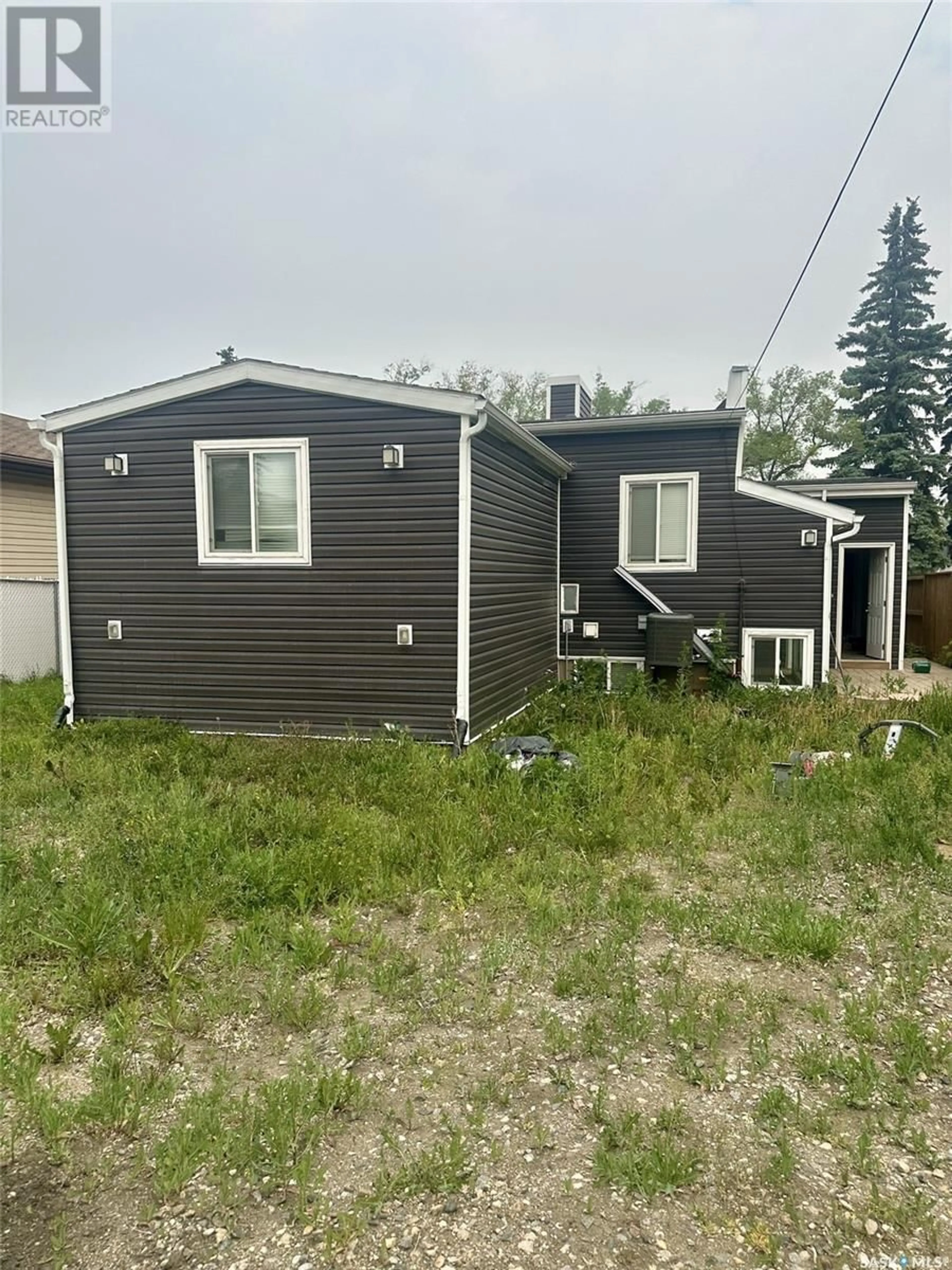Shed for 413 109TH STREET, Saskatoon Saskatchewan S7N1R8
