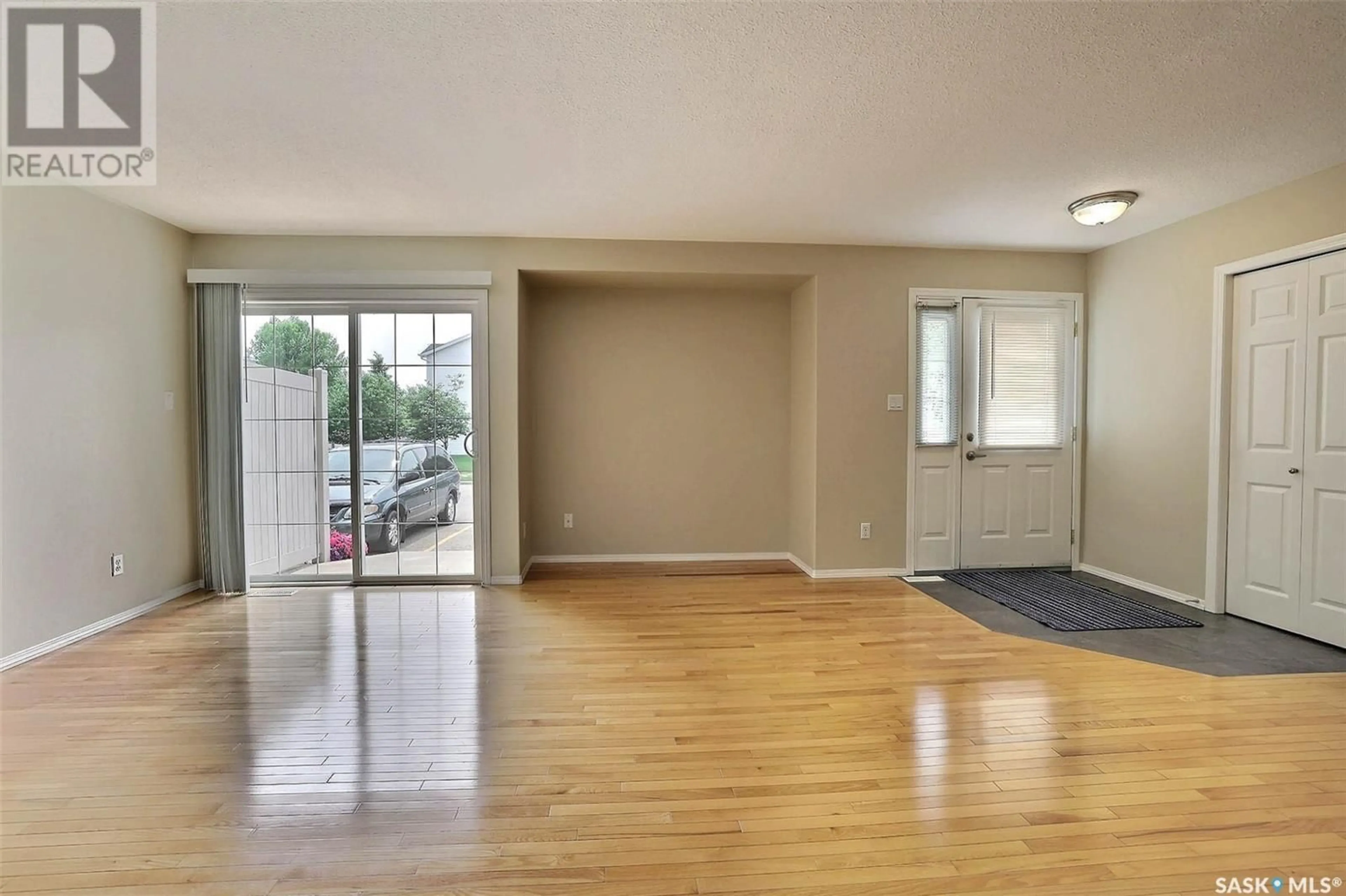 Unknown for 4742 MARIGOLD DRIVE, Regina Saskatchewan S4X4S2